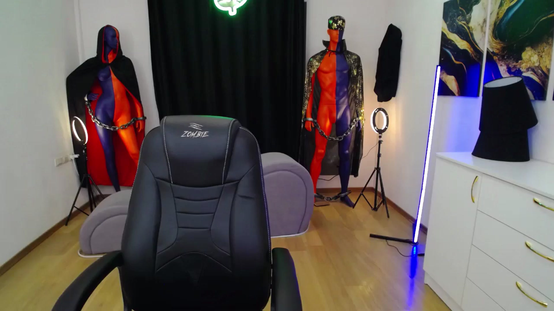Gallery image thumbnail from AdmireMyEyes's myfreecams stream on, 11/10/2024, 19:47 image 1 of 20