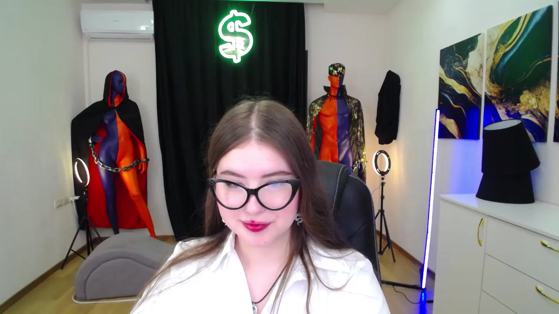 Gallery image thumbnail from AdmireMyEyes's myfreecams stream on, 11/10/2024, 19:47 image 12 of 20