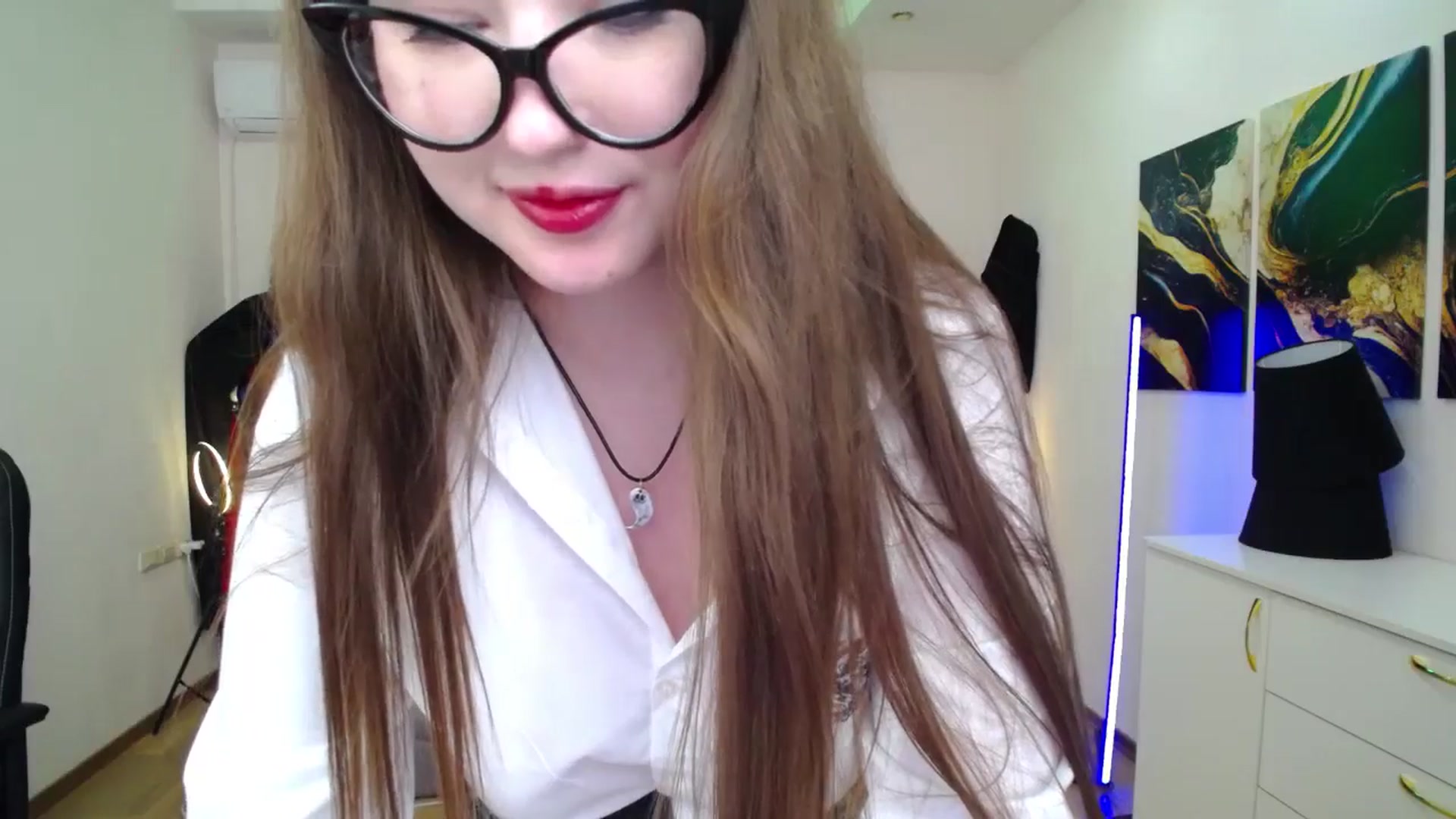 Gallery image thumbnail from AdmireMyEyes's myfreecams stream on, 11/10/2024, 21:50 image 8 of 20