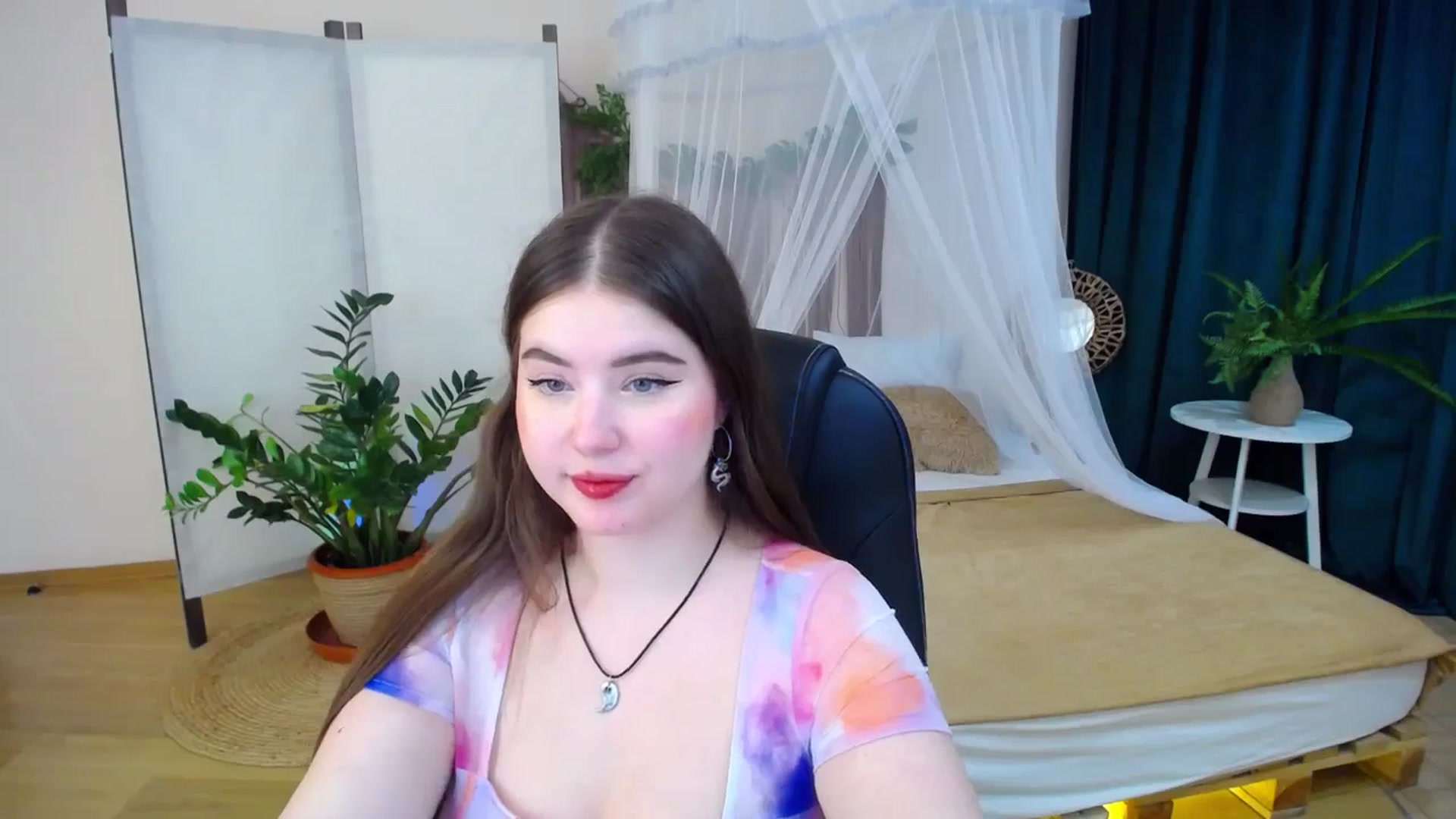 Gallery image thumbnail from AdmireMyEyes's myfreecams stream on, 11/13/2024, 07:04 image 17 of 20