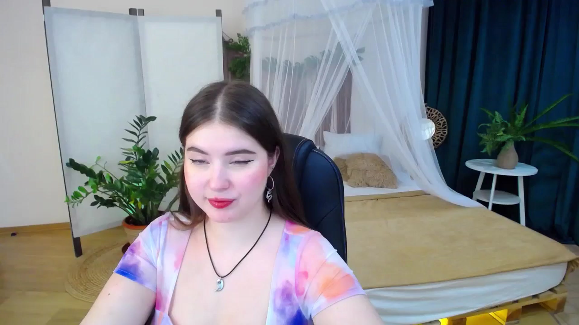 Gallery image thumbnail from AdmireMyEyes's myfreecams stream on, 11/13/2024, 07:04 image 20 of 20