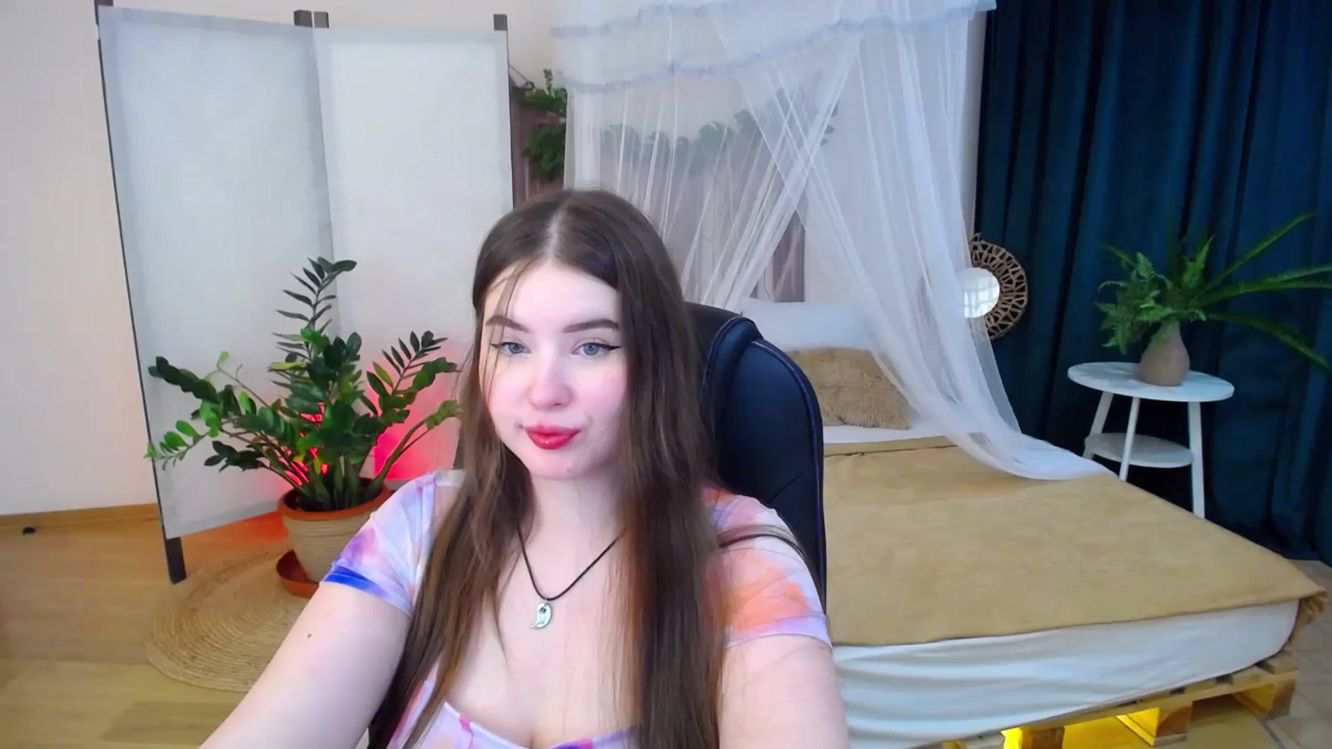 Gallery image thumbnail from AdmireMyEyes's myfreecams stream on, 11/13/2024, 09:49 image 9 of 20
