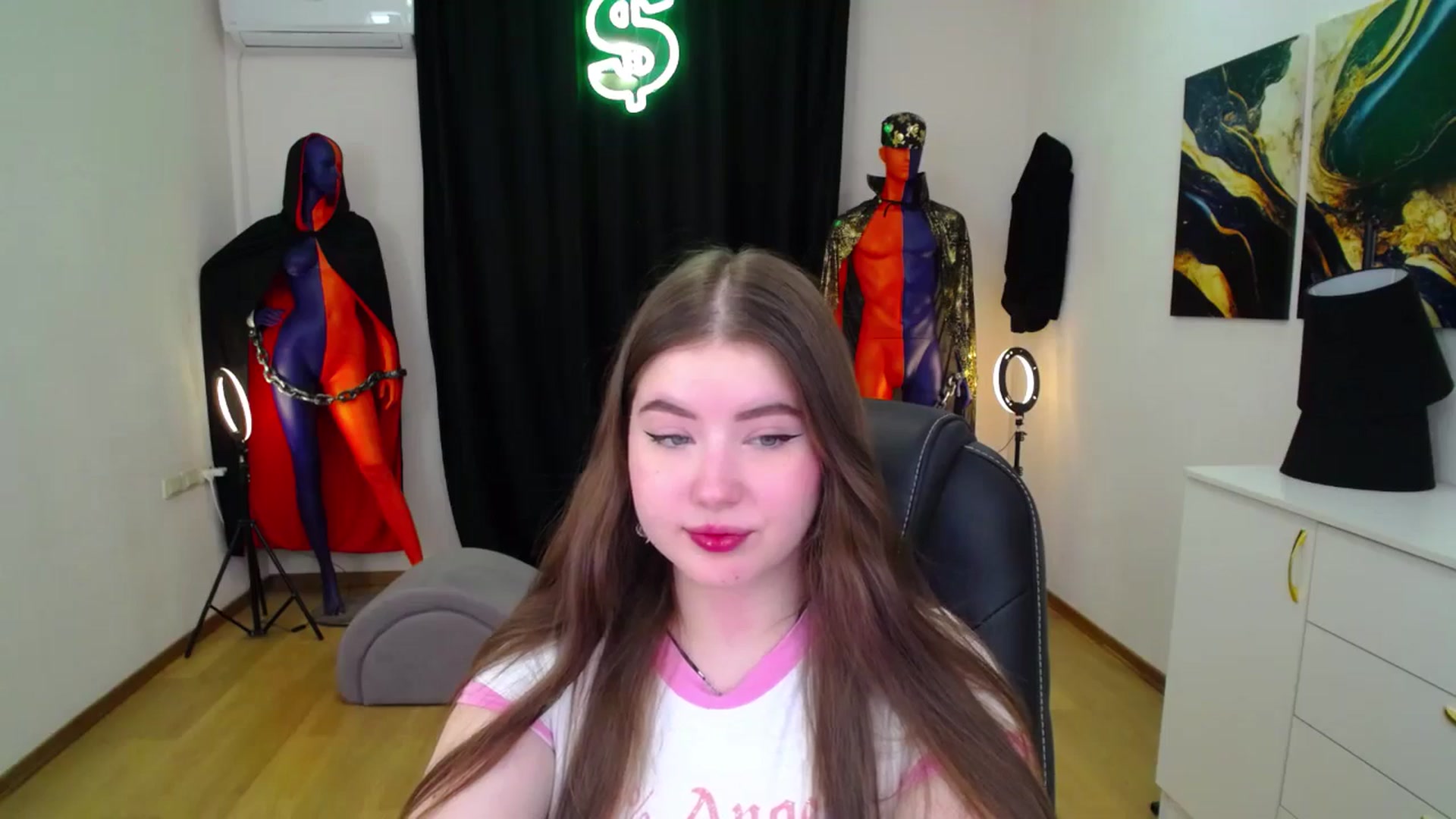 Gallery image thumbnail from AdmireMyEyes's myfreecams stream on, 11/14/2024, 04:16 image 9 of 20