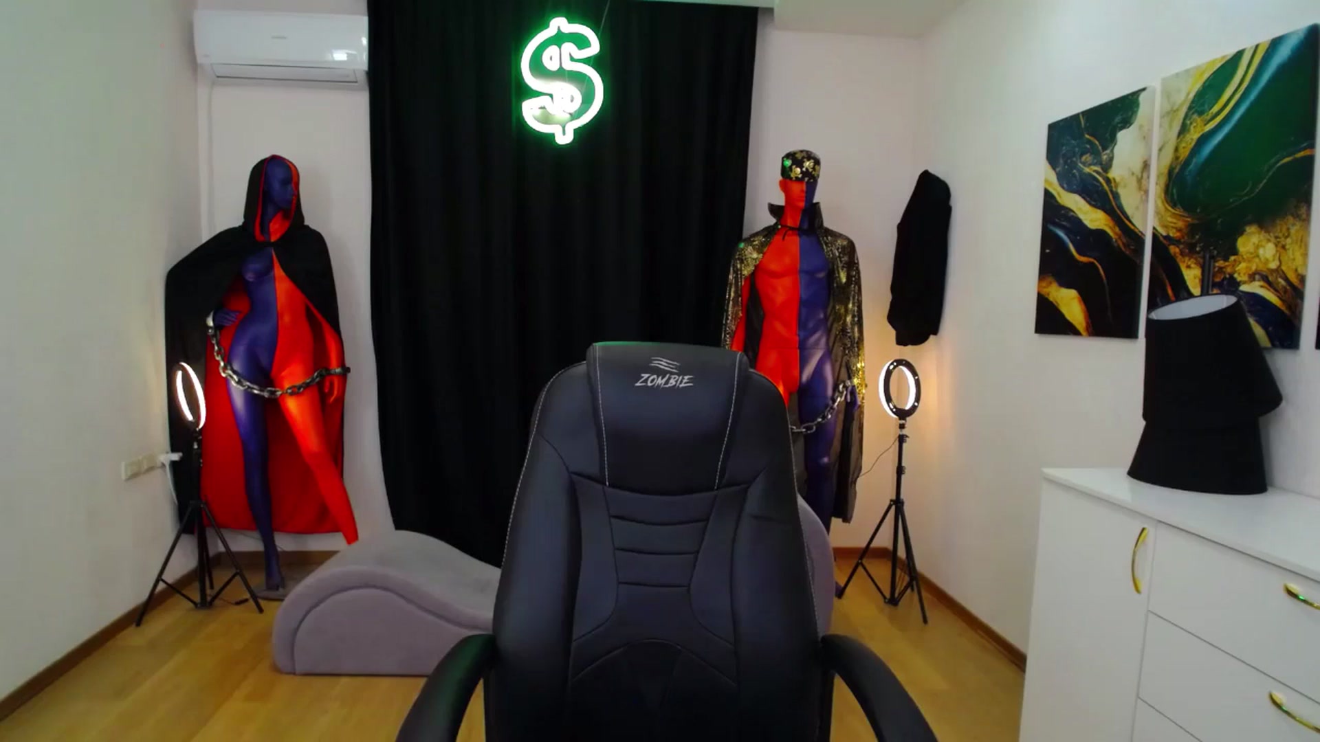 Gallery image thumbnail from AdmireMyEyes's myfreecams stream on, 11/14/2024, 09:48 image 8 of 20