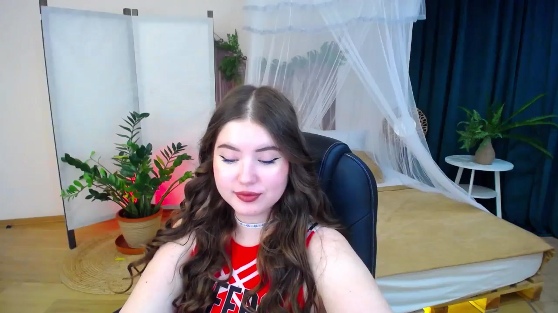 Gallery image thumbnail from AdmireMyEyes's myfreecams stream on, 11/15/2024, 09:47 image 9 of 20