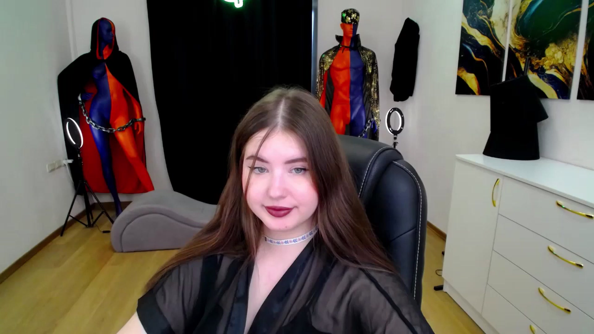 Gallery image thumbnail from AdmireMyEyes's myfreecams stream on, 11/16/2024, 09:15 image 15 of 20