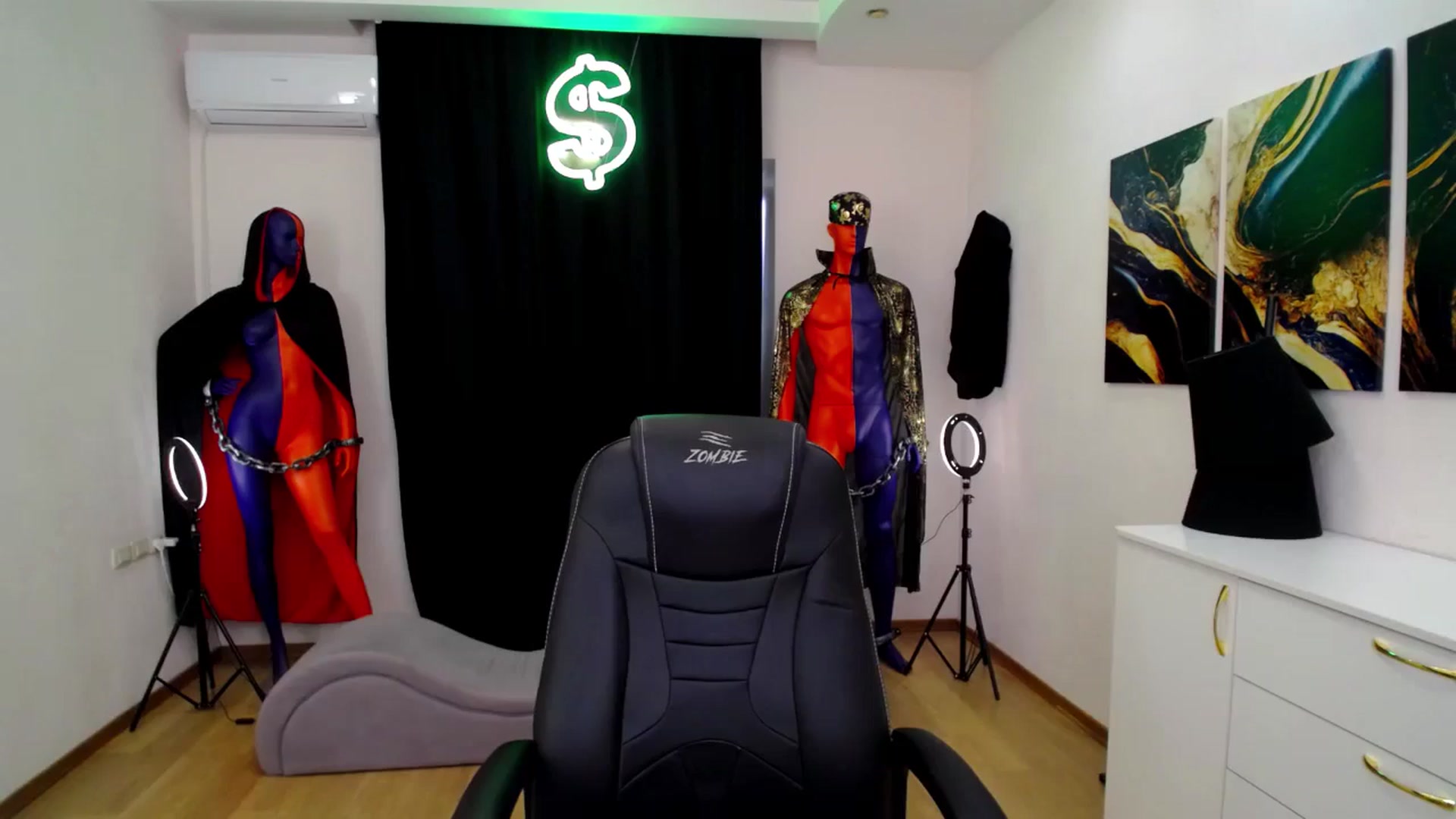 Gallery image thumbnail from AdmireMyEyes's myfreecams stream on, 11/16/2024, 09:15 image 19 of 20