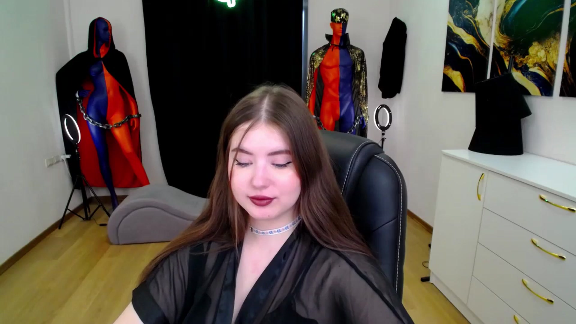 Gallery image thumbnail from AdmireMyEyes's myfreecams stream on, 11/16/2024, 09:15 image 12 of 20