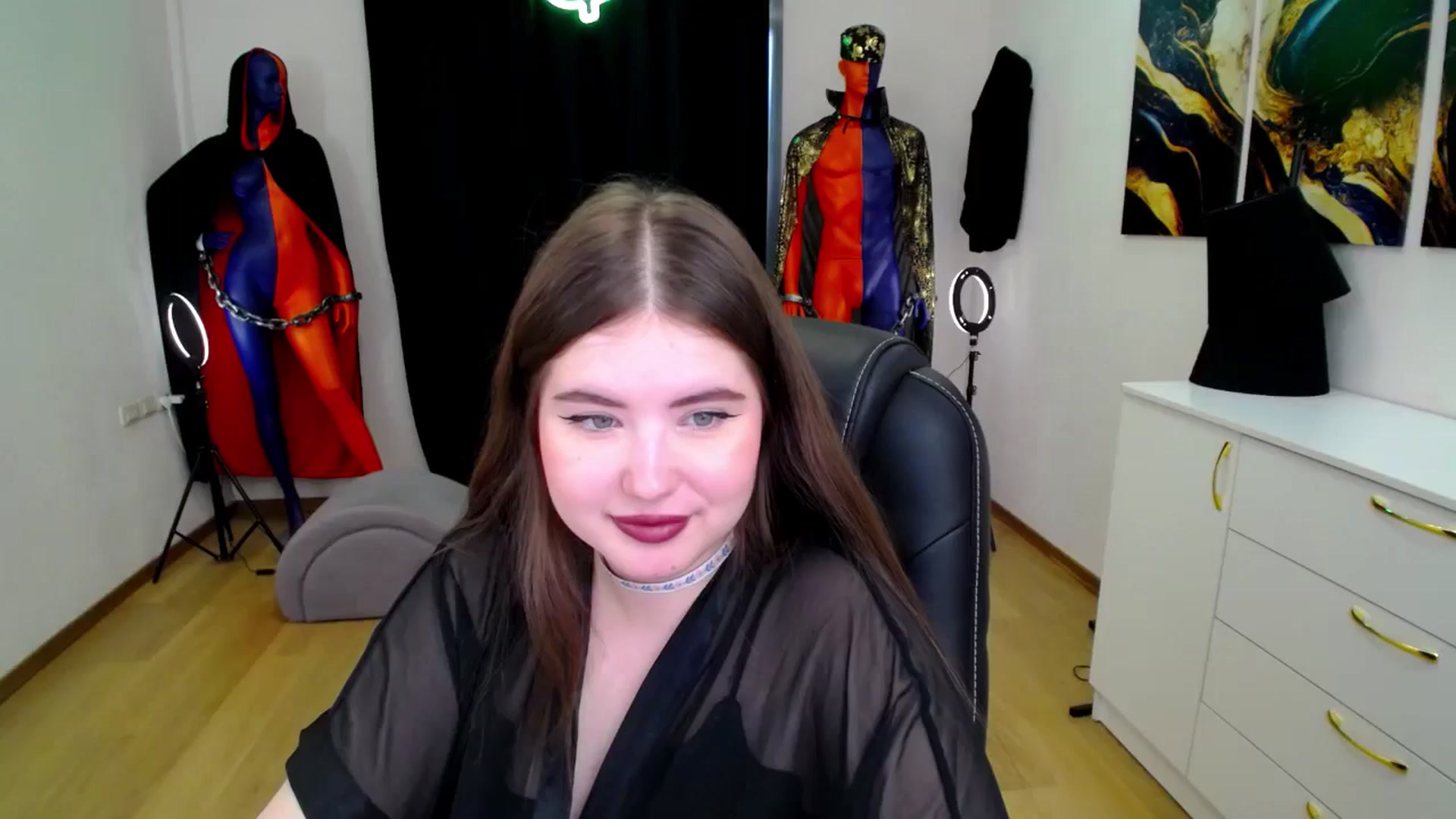 Gallery image thumbnail from AdmireMyEyes's myfreecams stream on, 11/16/2024, 09:40 image 1 of 20