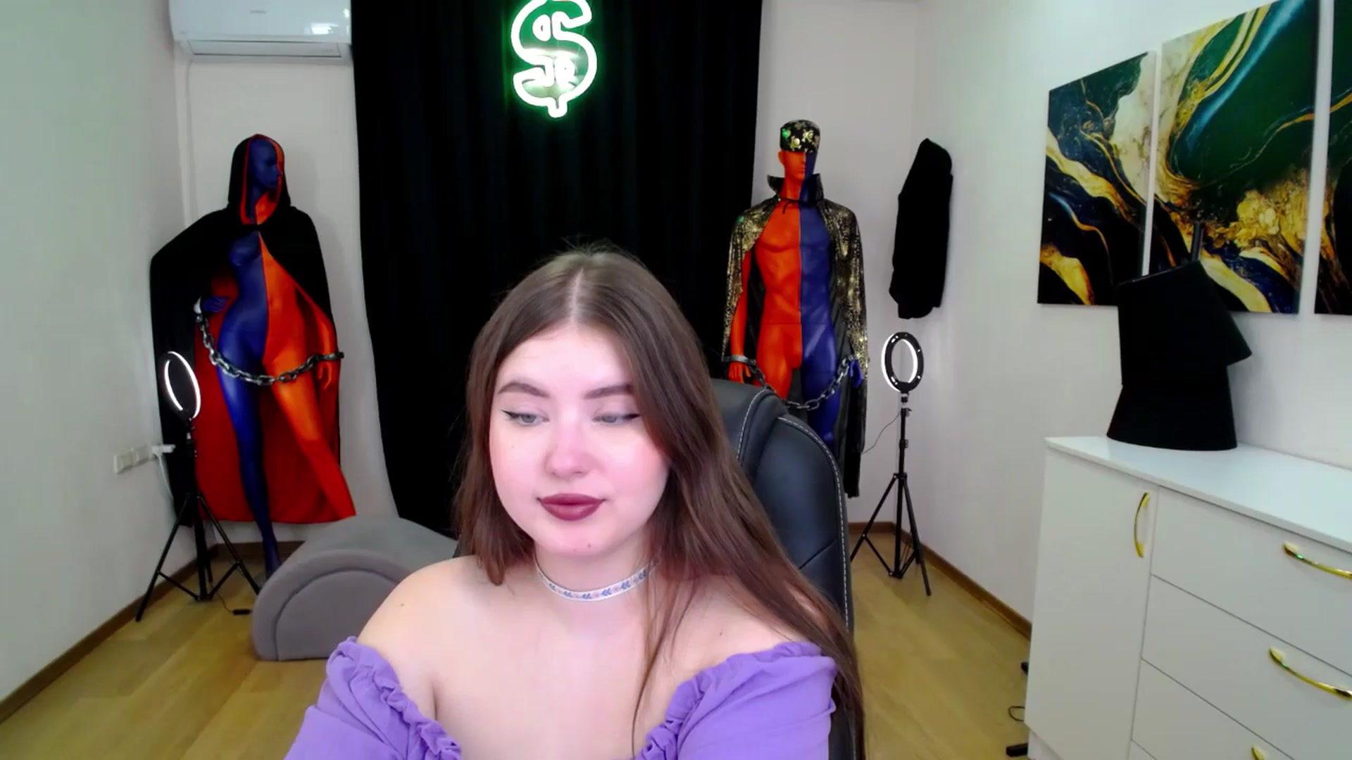 Gallery image thumbnail from AdmireMyEyes's myfreecams stream on, 11/16/2024, 09:40 image 20 of 20