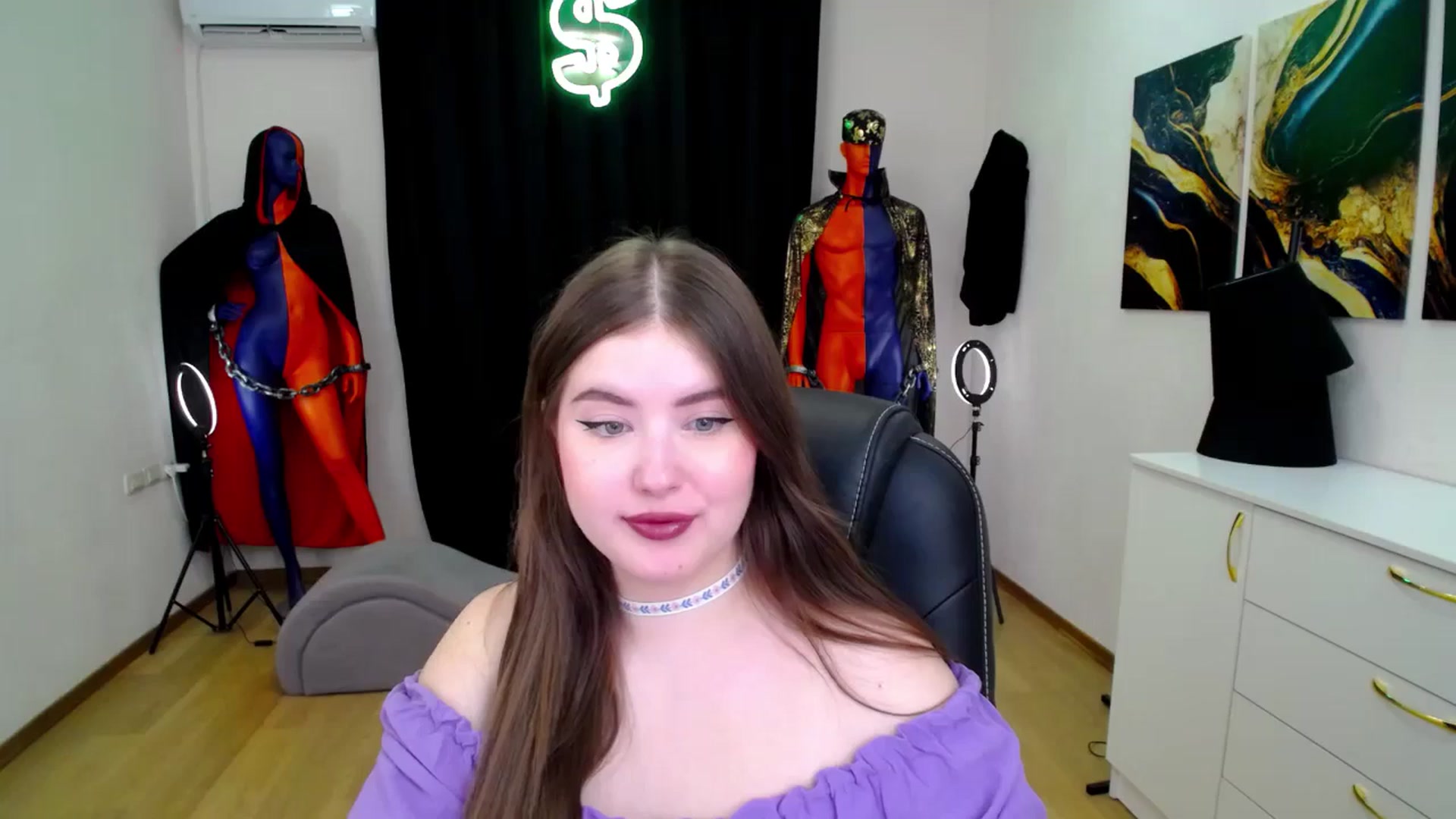 Gallery image thumbnail from AdmireMyEyes's myfreecams stream on, 11/16/2024, 11:32 image 10 of 20