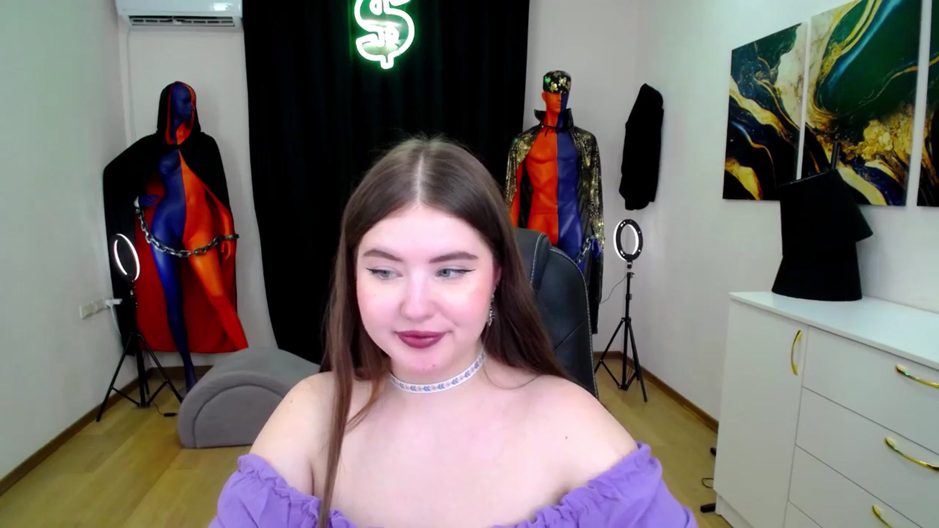 Gallery image thumbnail from AdmireMyEyes's myfreecams stream on, 11/16/2024, 11:32 image 7 of 20