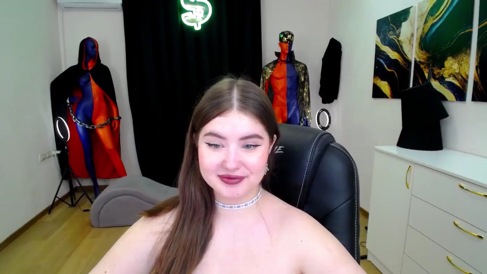 Gallery image thumbnail from AdmireMyEyes's myfreecams stream on, 11/16/2024, 11:54 image 9 of 20