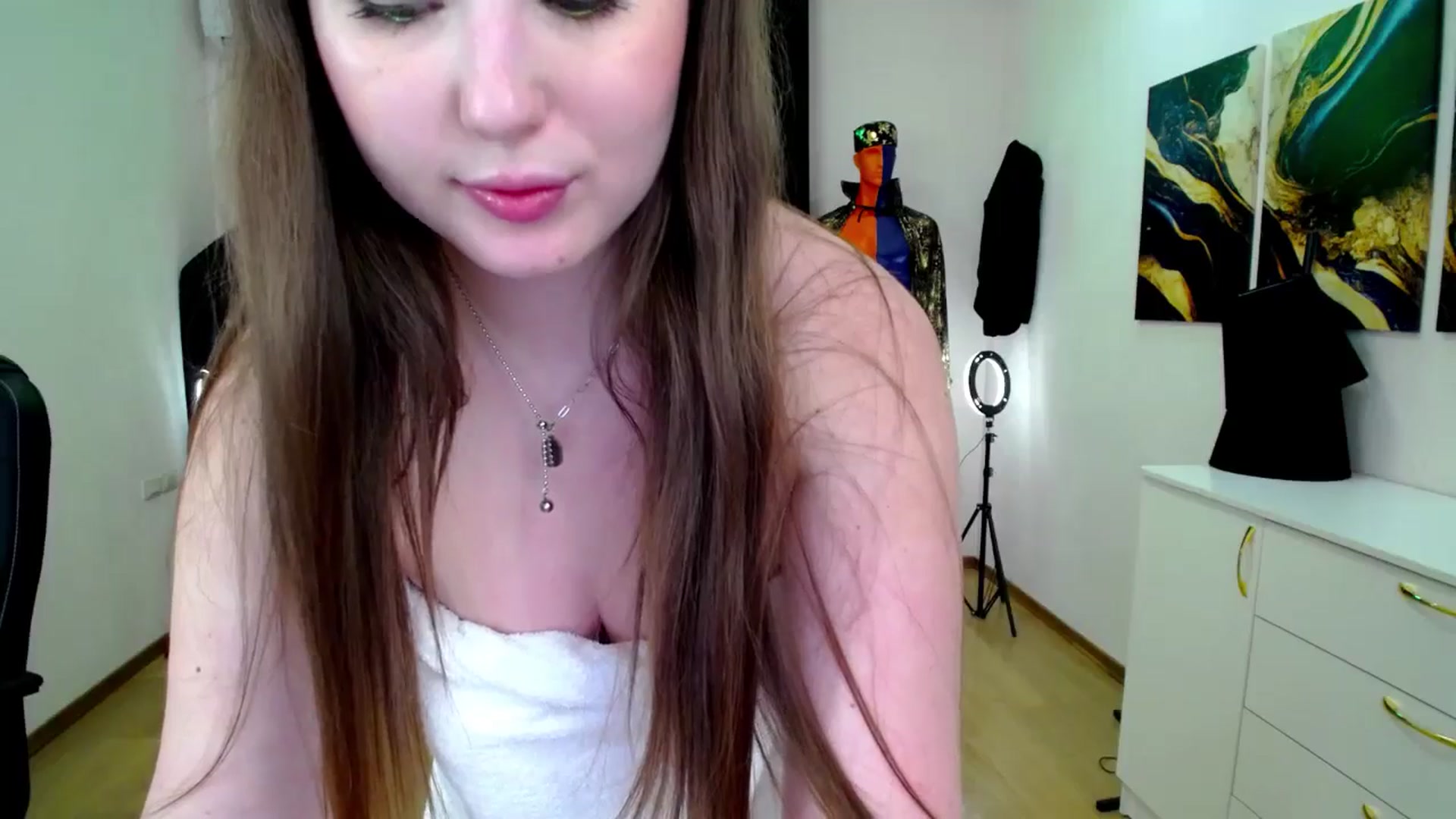 Gallery image thumbnail from AdmireMyEyes's myfreecams stream on, 11/18/2024, 21:48 image 16 of 20