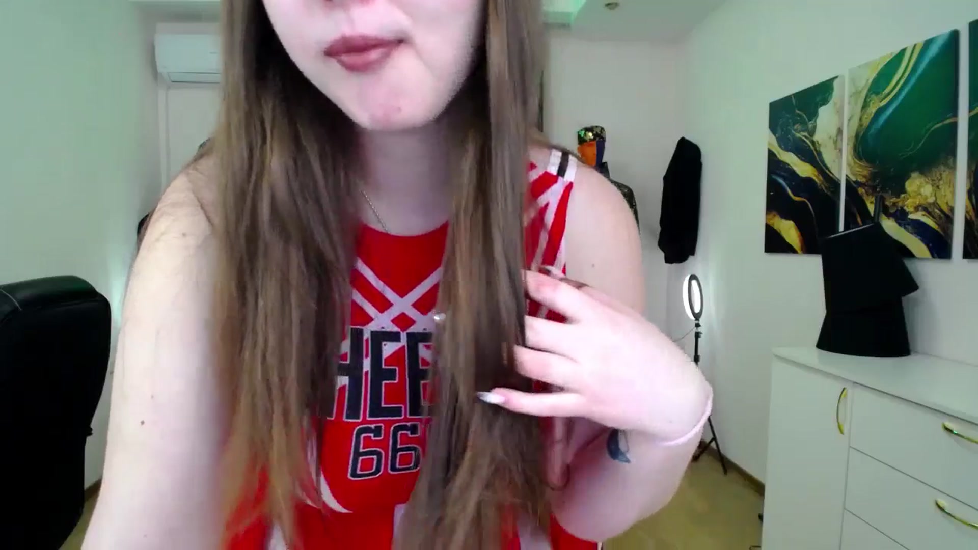 Gallery image thumbnail from AdmireMyEyes's myfreecams stream on, 11/21/2024, 07:44 image 19 of 20