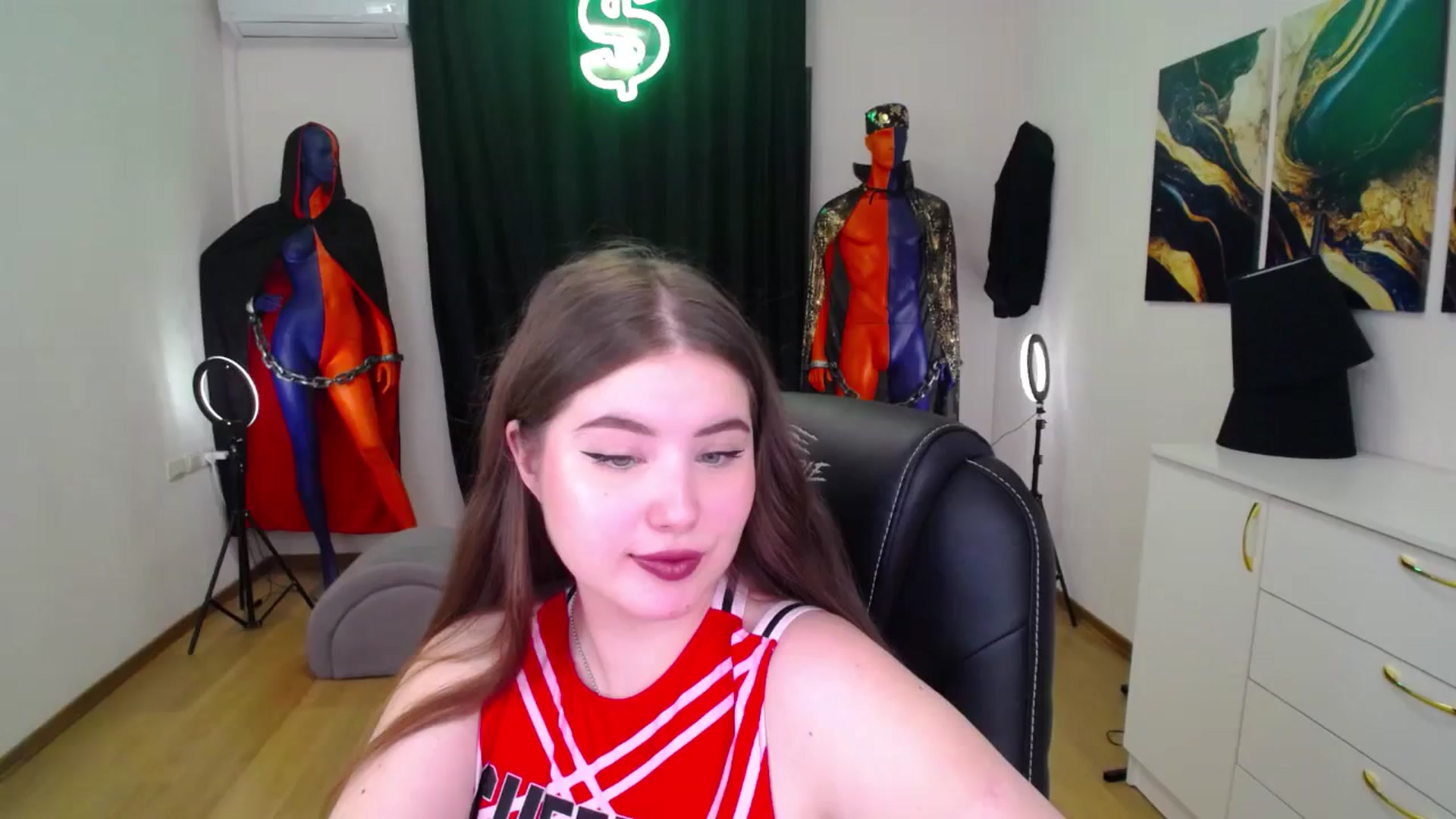 Gallery image thumbnail from AdmireMyEyes's myfreecams stream on, 11/21/2024, 07:44 image 6 of 20