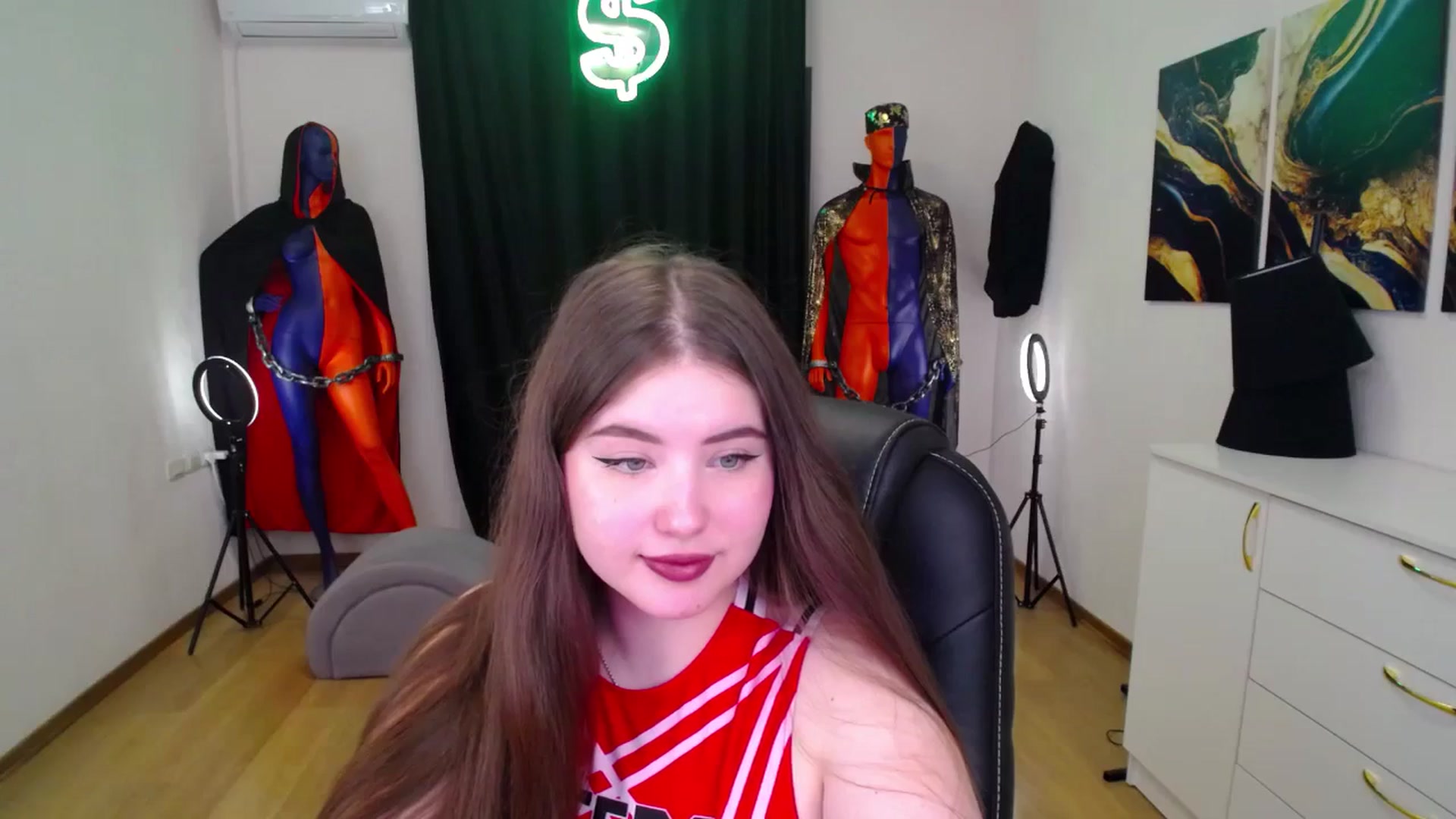 Gallery image thumbnail from AdmireMyEyes's myfreecams stream on, 11/21/2024, 07:44 image 10 of 20