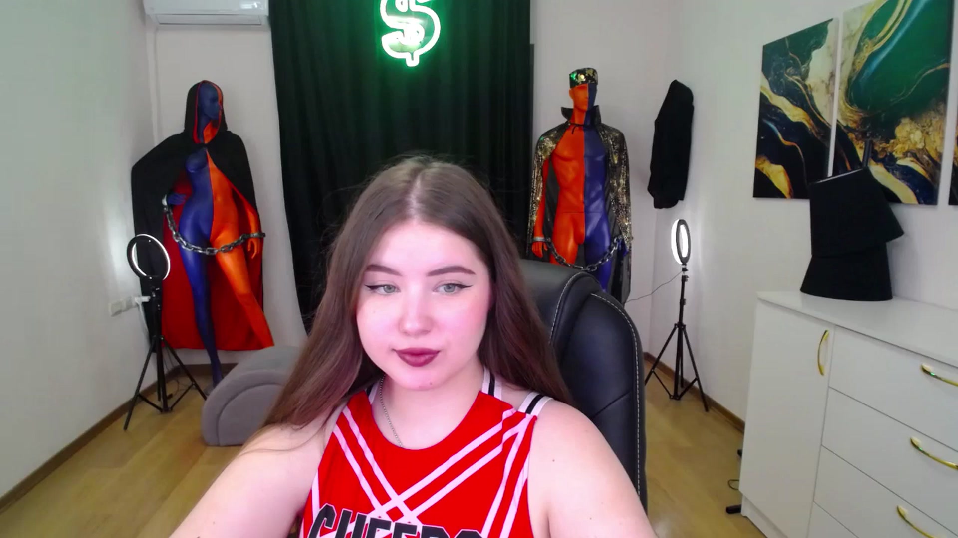 Gallery image thumbnail from AdmireMyEyes's myfreecams stream on, 11/21/2024, 07:44 image 5 of 20