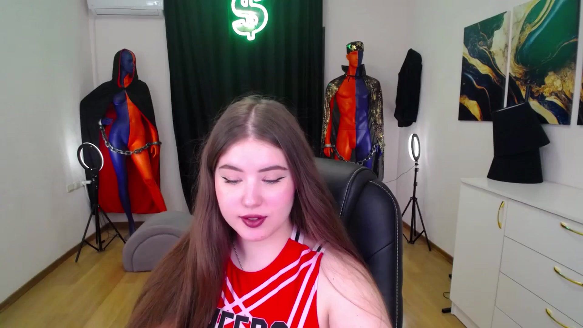 Gallery image thumbnail from AdmireMyEyes's myfreecams stream on, 11/21/2024, 07:44 image 8 of 20