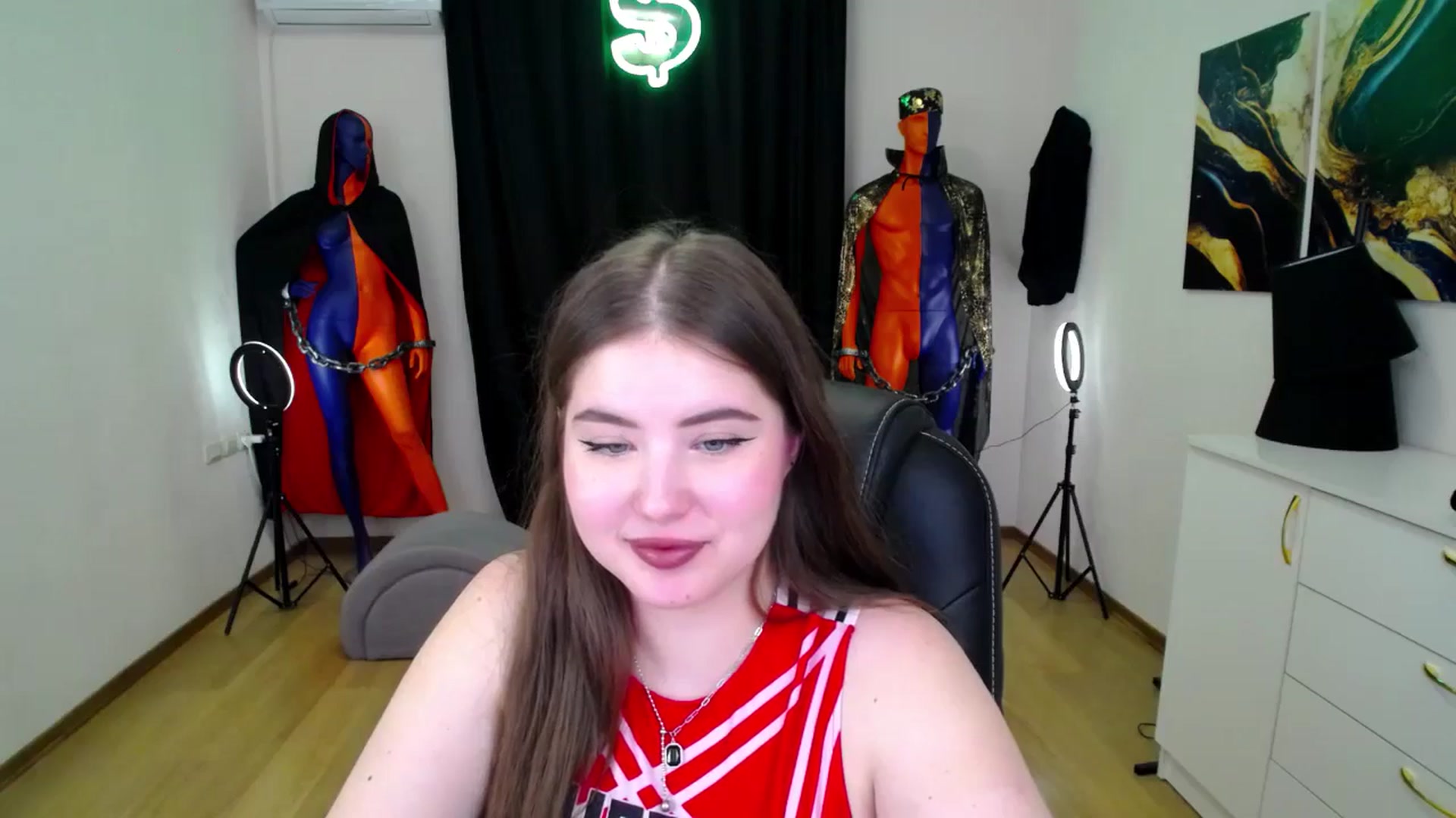 Gallery image thumbnail from AdmireMyEyes's myfreecams stream on, 11/21/2024, 08:37 image 5 of 20