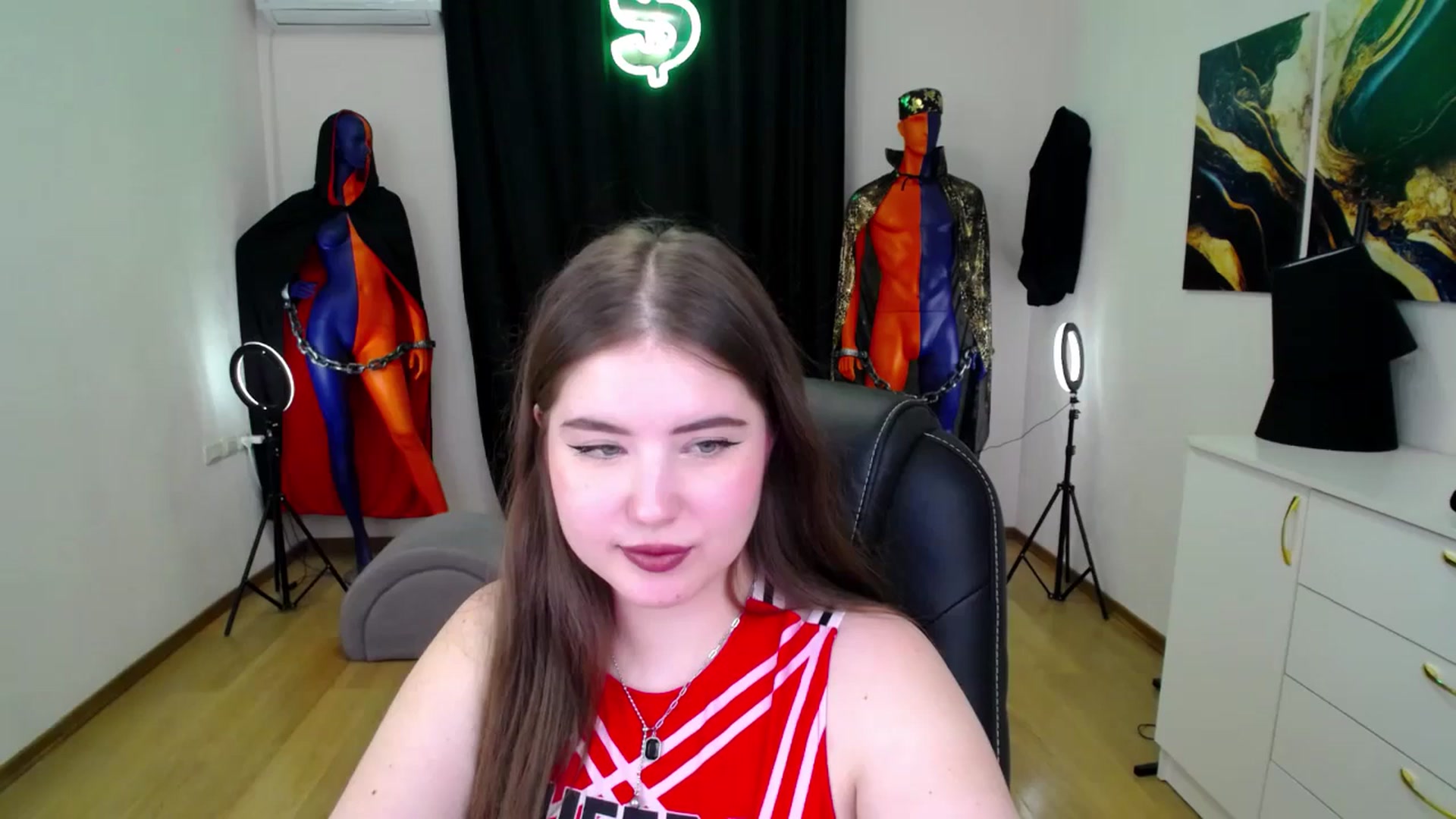 Gallery image thumbnail from AdmireMyEyes's myfreecams stream on, 11/21/2024, 08:37 image 9 of 20