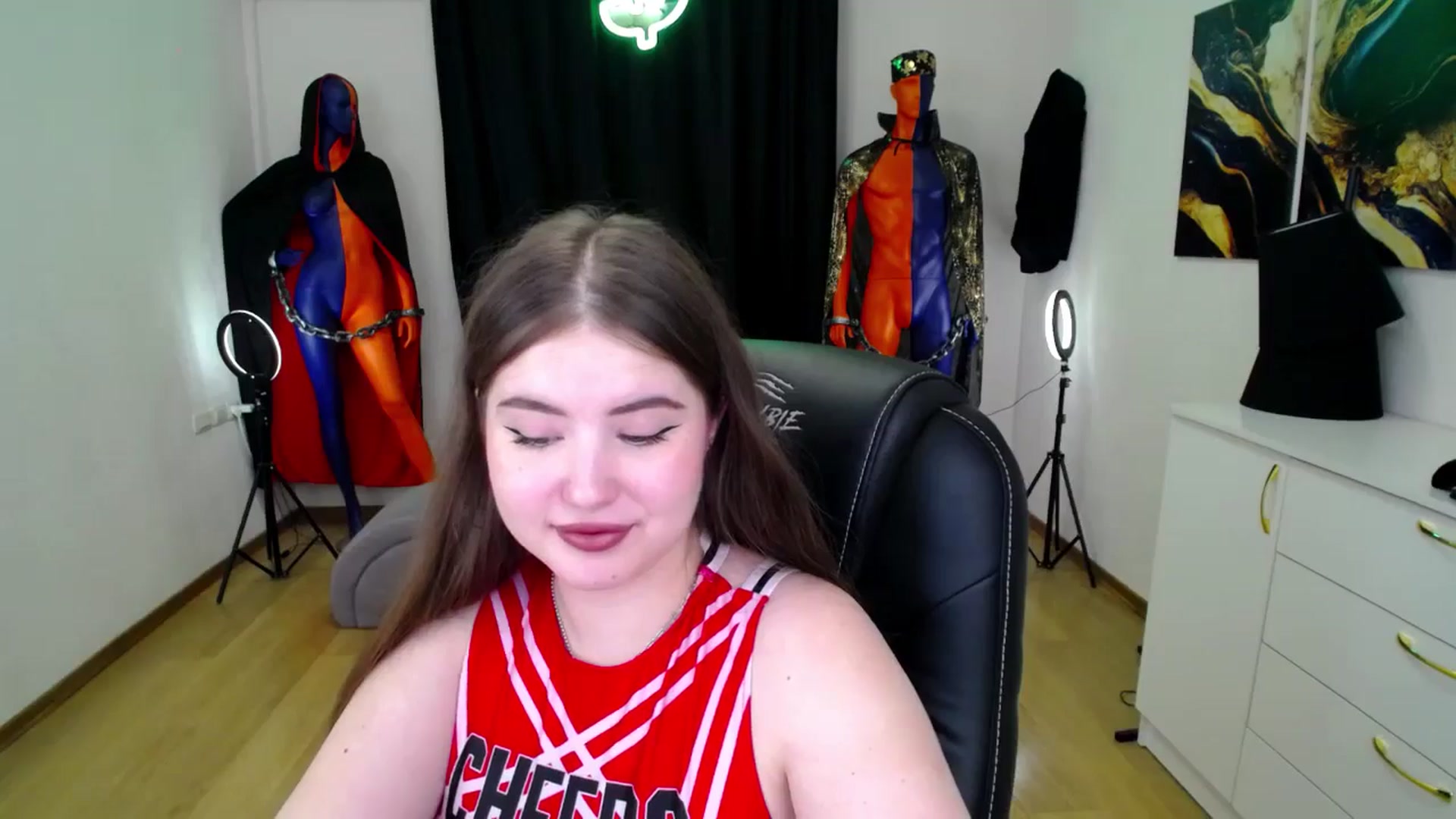 Gallery image thumbnail from AdmireMyEyes's myfreecams stream on, 11/21/2024, 09:47 image 10 of 20