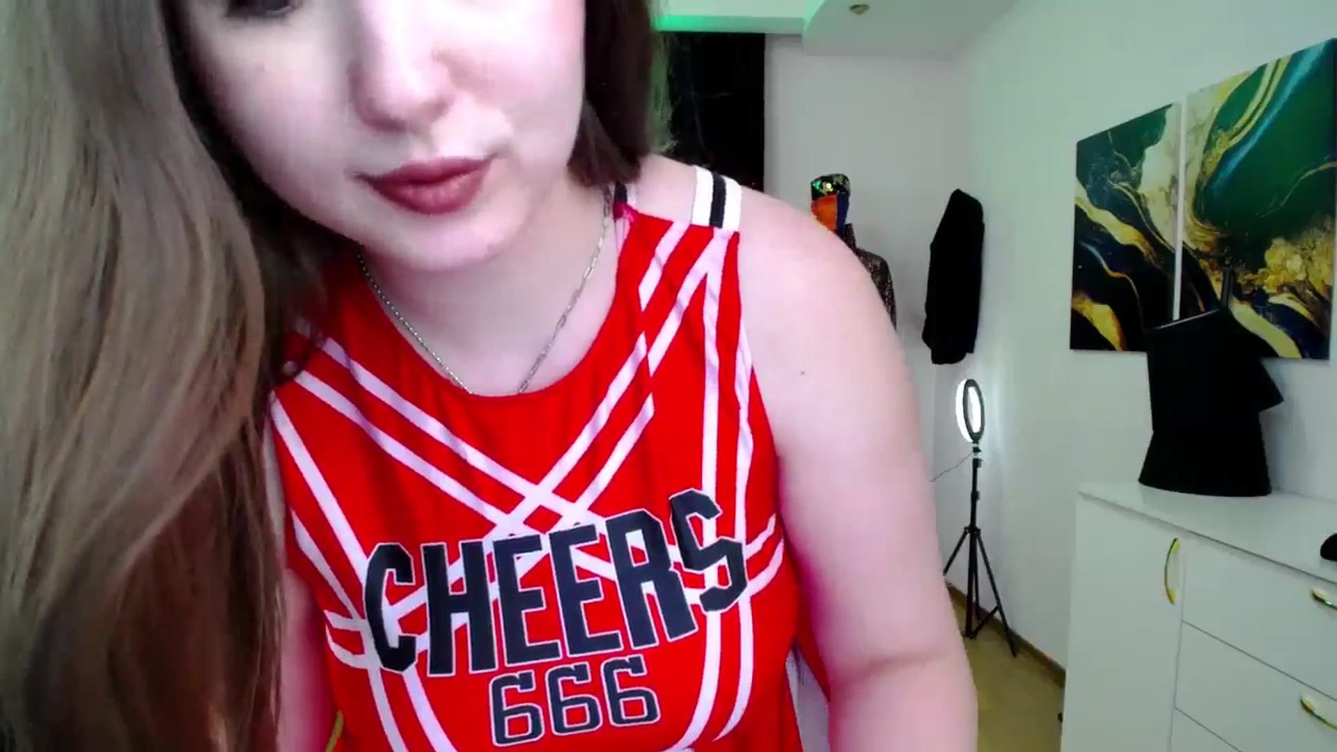 Gallery image thumbnail from AdmireMyEyes's myfreecams stream on, 11/21/2024, 09:47 image 17 of 20