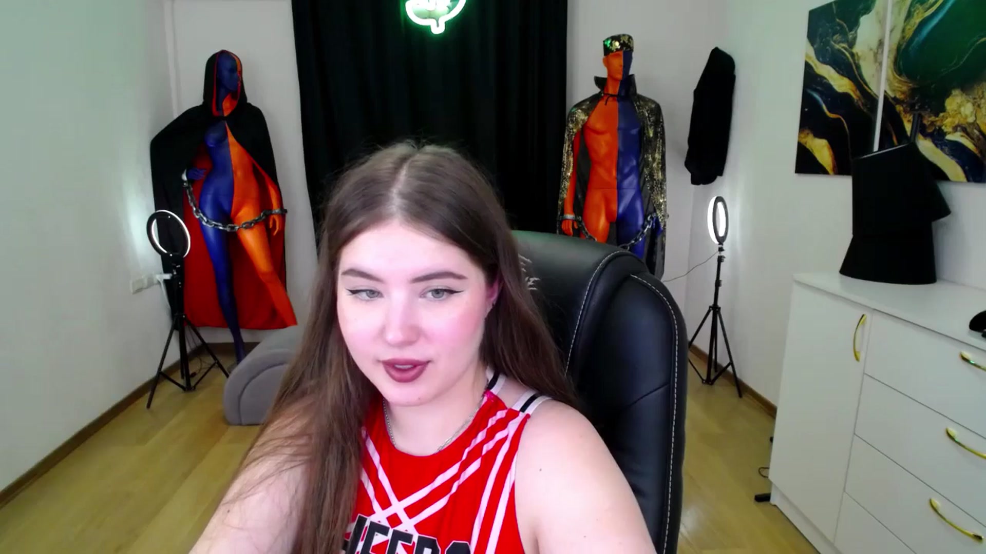 Gallery image thumbnail from AdmireMyEyes's myfreecams stream on, 11/21/2024, 09:47 image 5 of 20