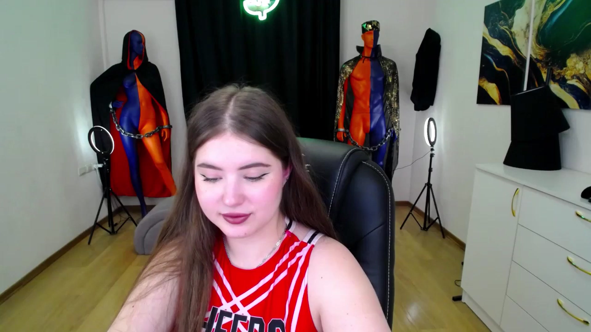Gallery image thumbnail from AdmireMyEyes's myfreecams stream on, 11/21/2024, 09:47 image 4 of 20