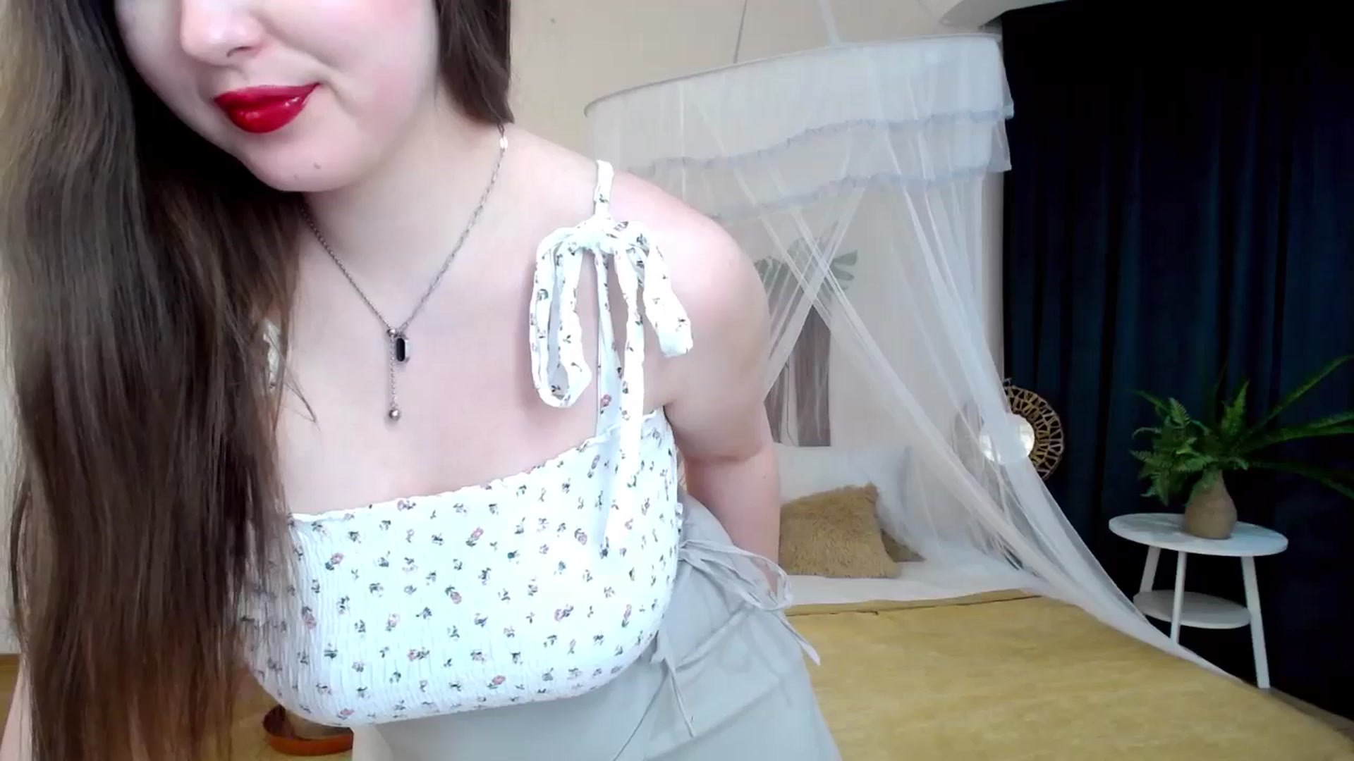 Gallery image thumbnail from AdmireMyEyes's myfreecams stream on, 11/22/2024, 07:31 image 1 of 20