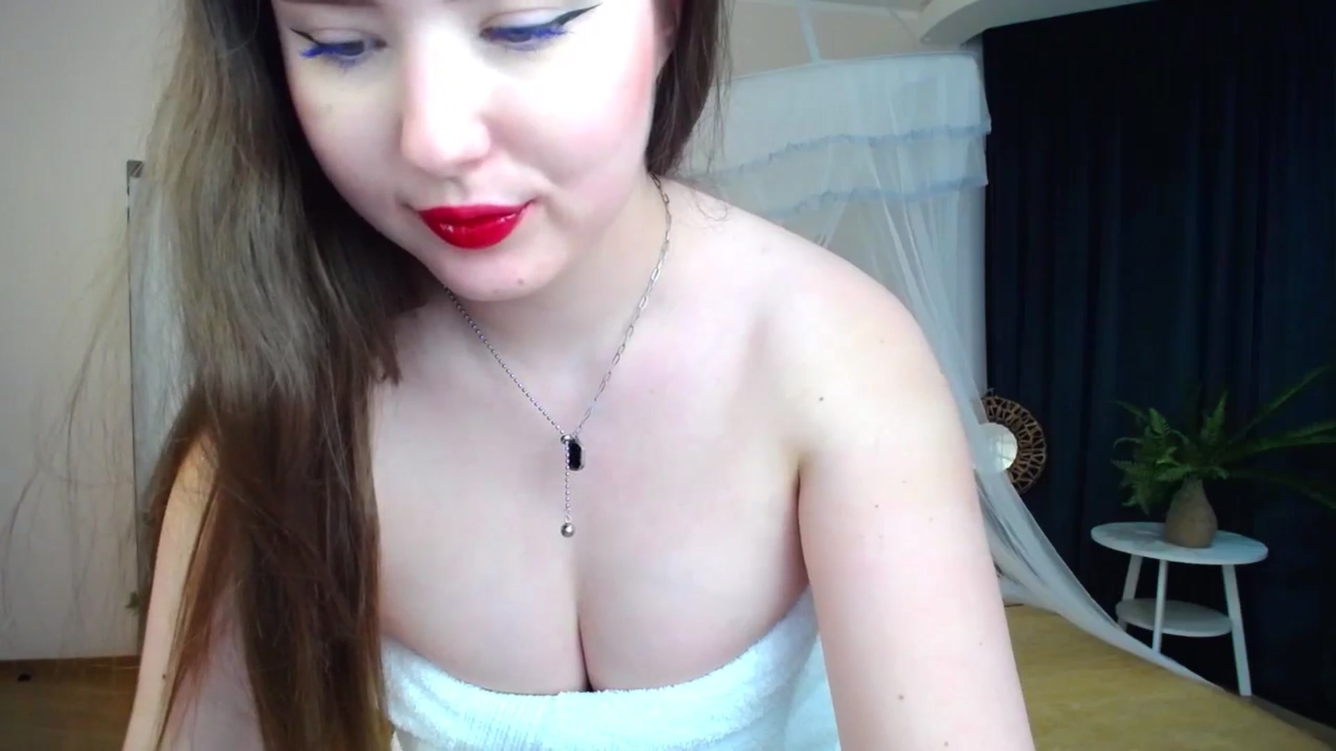 Gallery image thumbnail from AdmireMyEyes's myfreecams stream on, 11/22/2024, 10:38 image 11 of 20