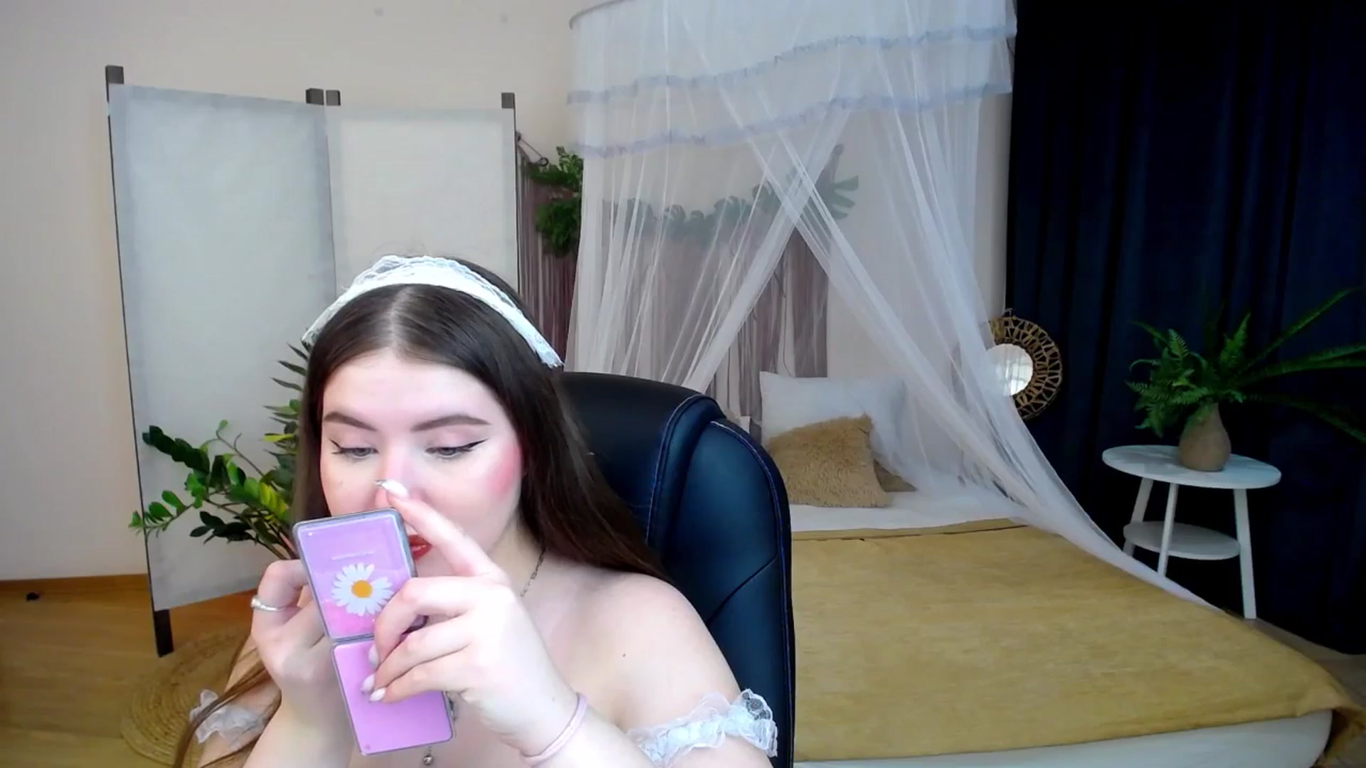 Gallery image thumbnail from AdmireMyEyes's myfreecams stream on, 11/23/2024, 10:12 image 2 of 20
