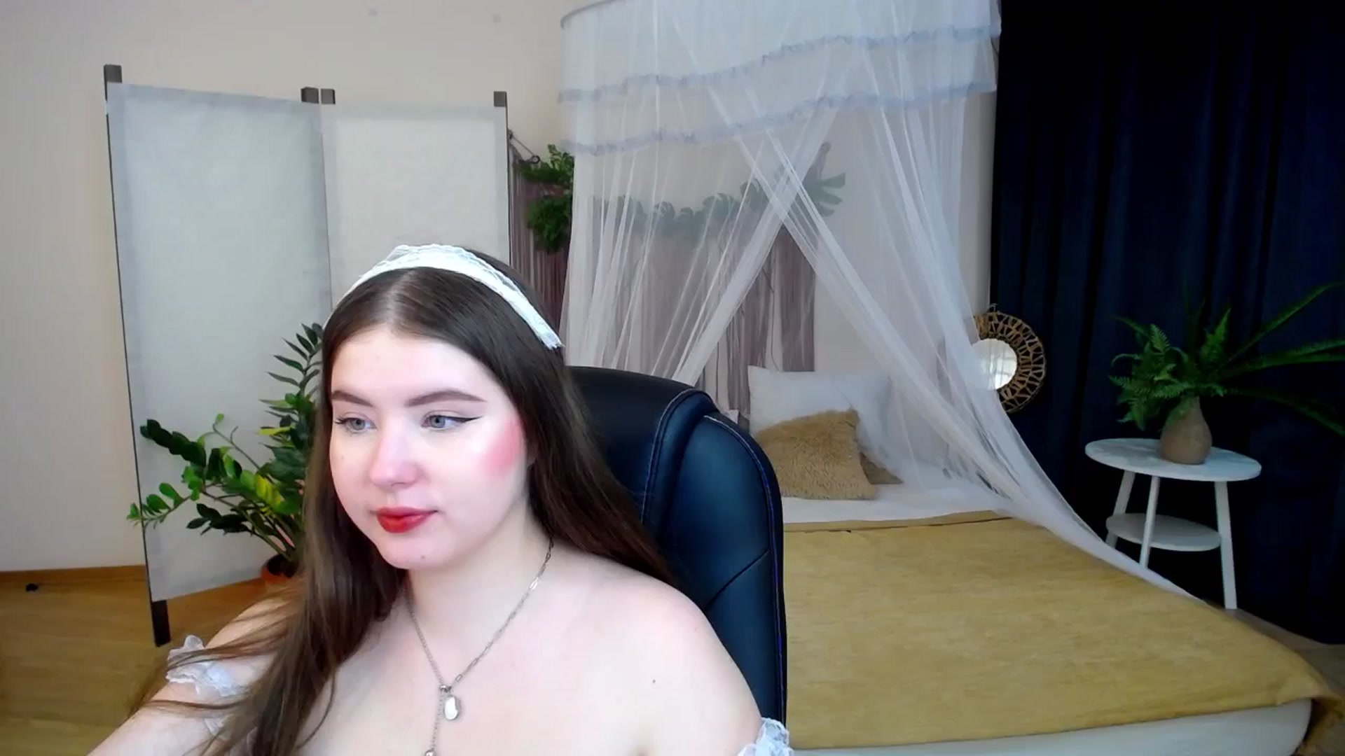 Gallery image thumbnail from AdmireMyEyes's myfreecams stream on, 11/23/2024, 10:12 image 1 of 20