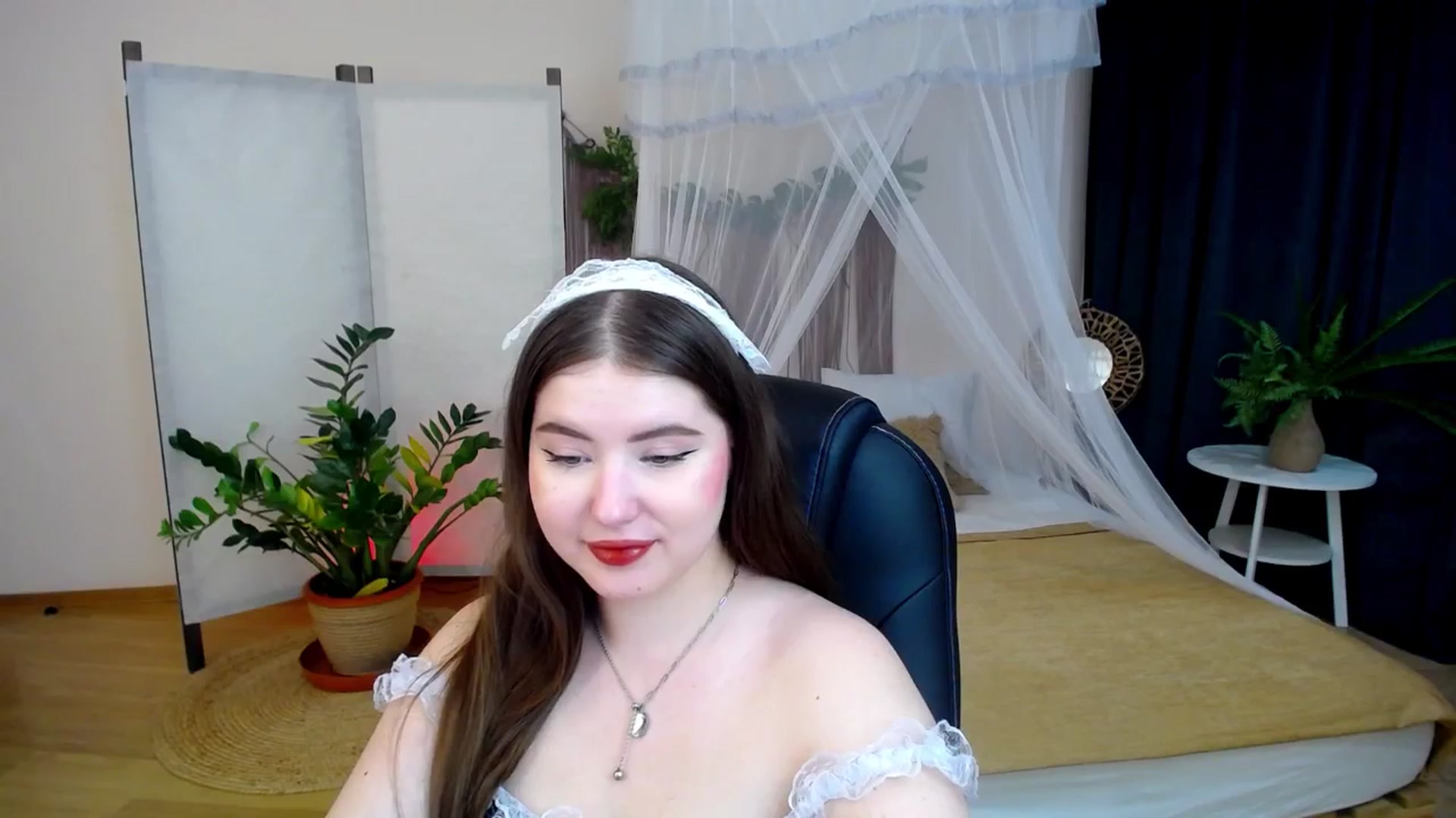 Gallery image thumbnail from AdmireMyEyes's myfreecams stream on, 11/23/2024, 11:33 image 6 of 20