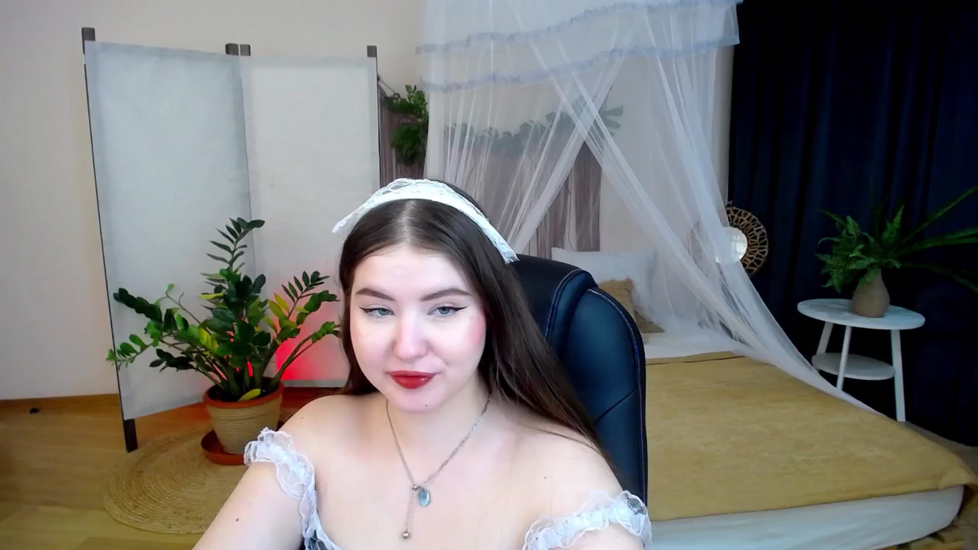 Gallery image thumbnail from AdmireMyEyes's myfreecams stream on, 11/23/2024, 11:33 image 13 of 20