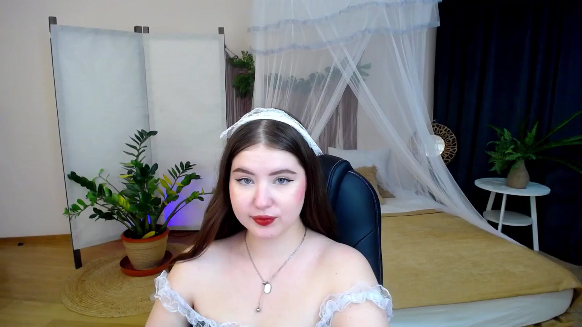 Gallery image thumbnail from AdmireMyEyes's myfreecams stream on, 11/23/2024, 11:33 image 9 of 20