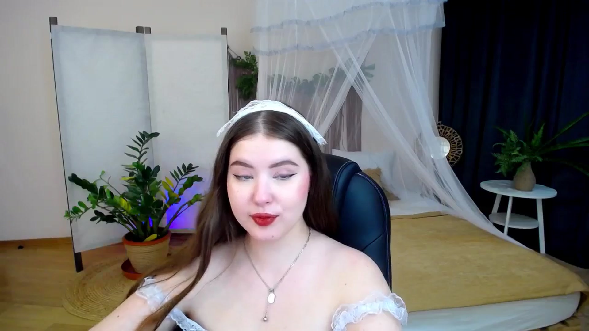 Gallery image thumbnail from AdmireMyEyes's myfreecams stream on, 11/23/2024, 11:33 image 5 of 20