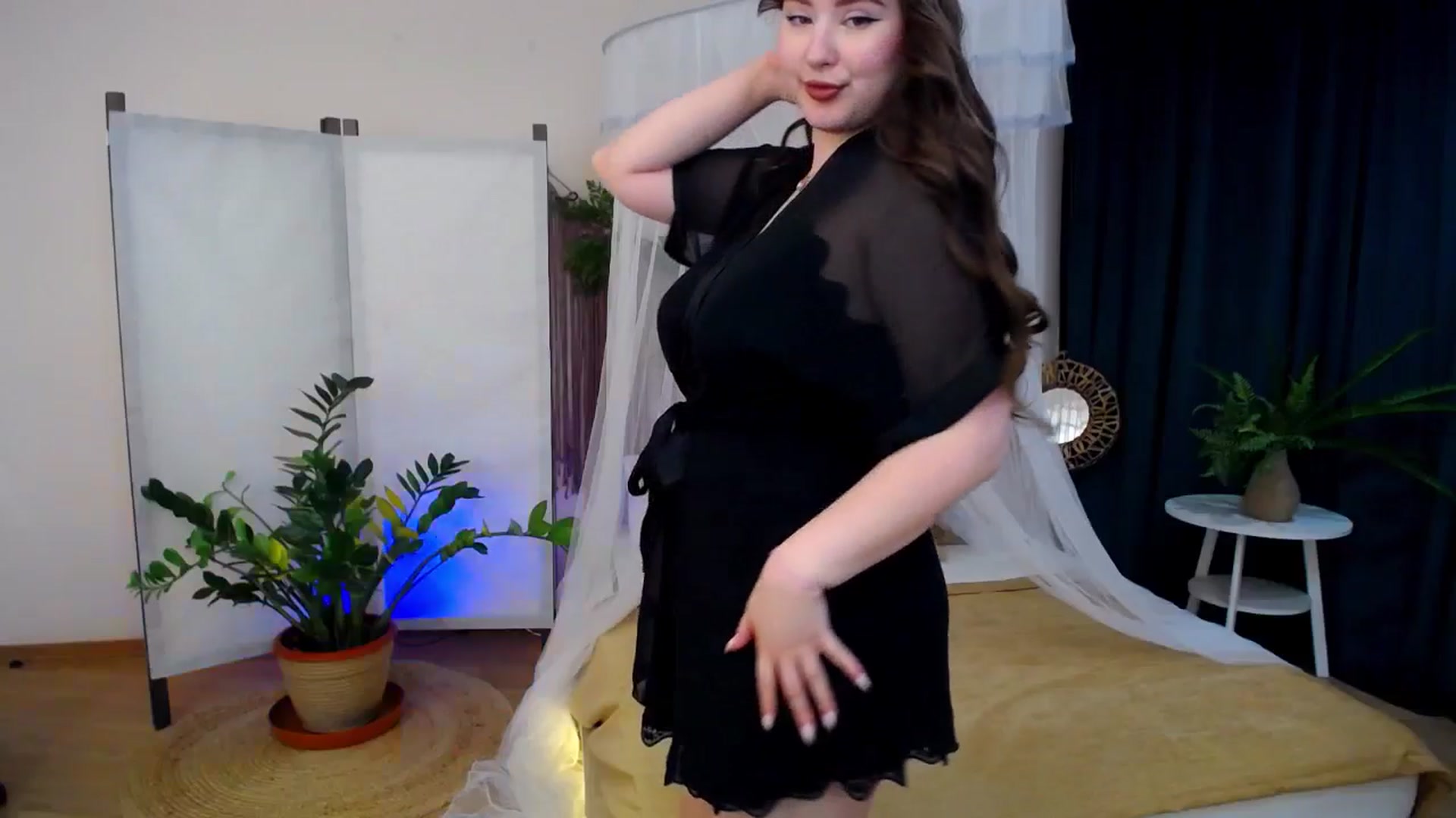 Gallery image thumbnail from AdmireMyEyes's myfreecams stream on, 11/25/2024, 07:32 image 20 of 20