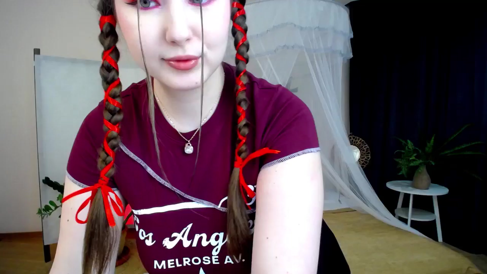 Gallery image thumbnail from AdmireMyEyes's myfreecams stream on, 11/26/2024, 18:54 image 20 of 20