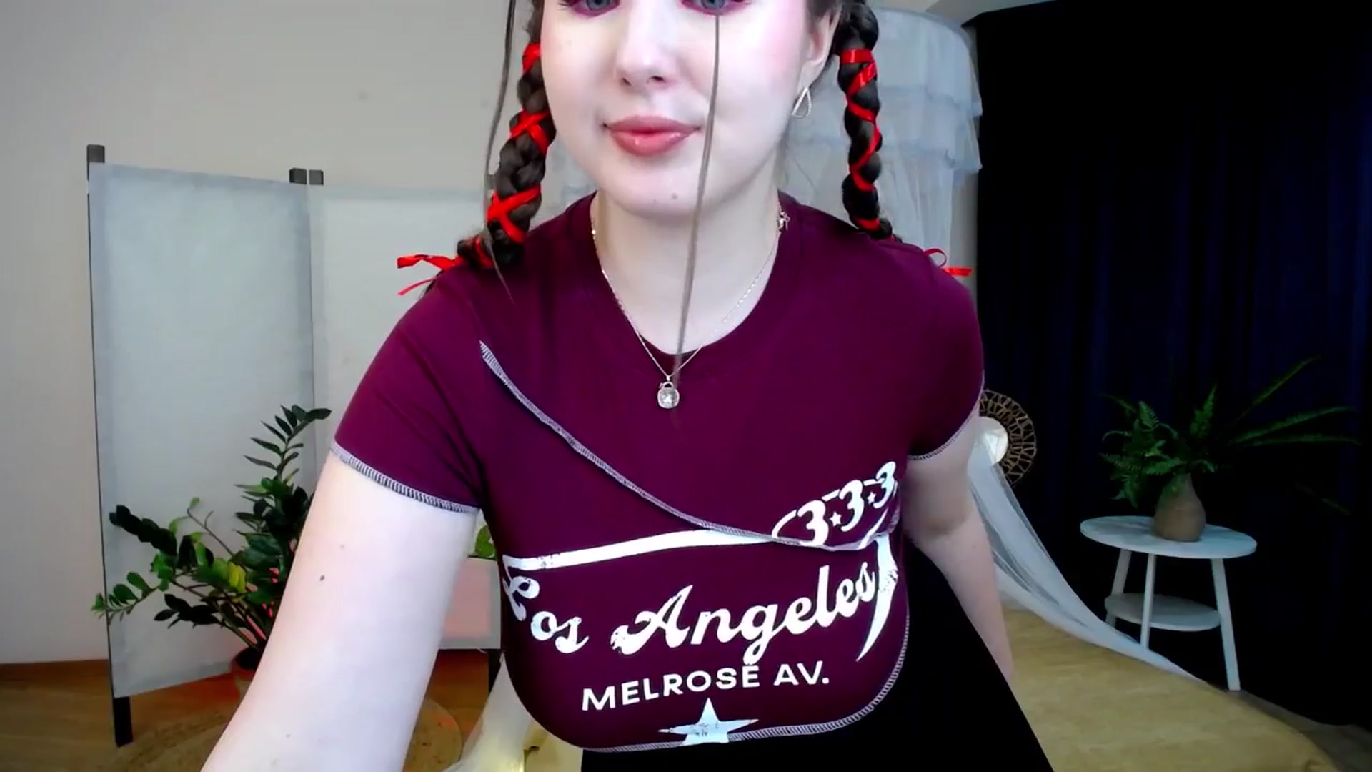 Gallery image thumbnail from AdmireMyEyes's myfreecams stream on, 11/26/2024, 20:24 image 16 of 20