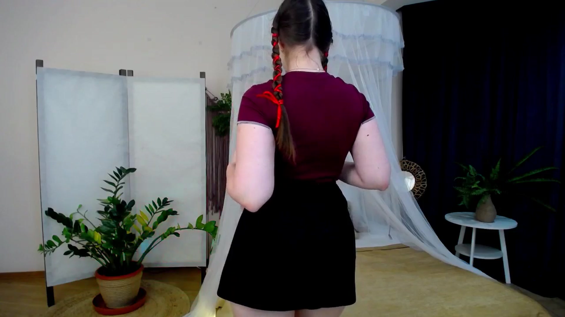 Gallery image thumbnail from AdmireMyEyes's myfreecams stream on, 11/26/2024, 20:24 image 17 of 20