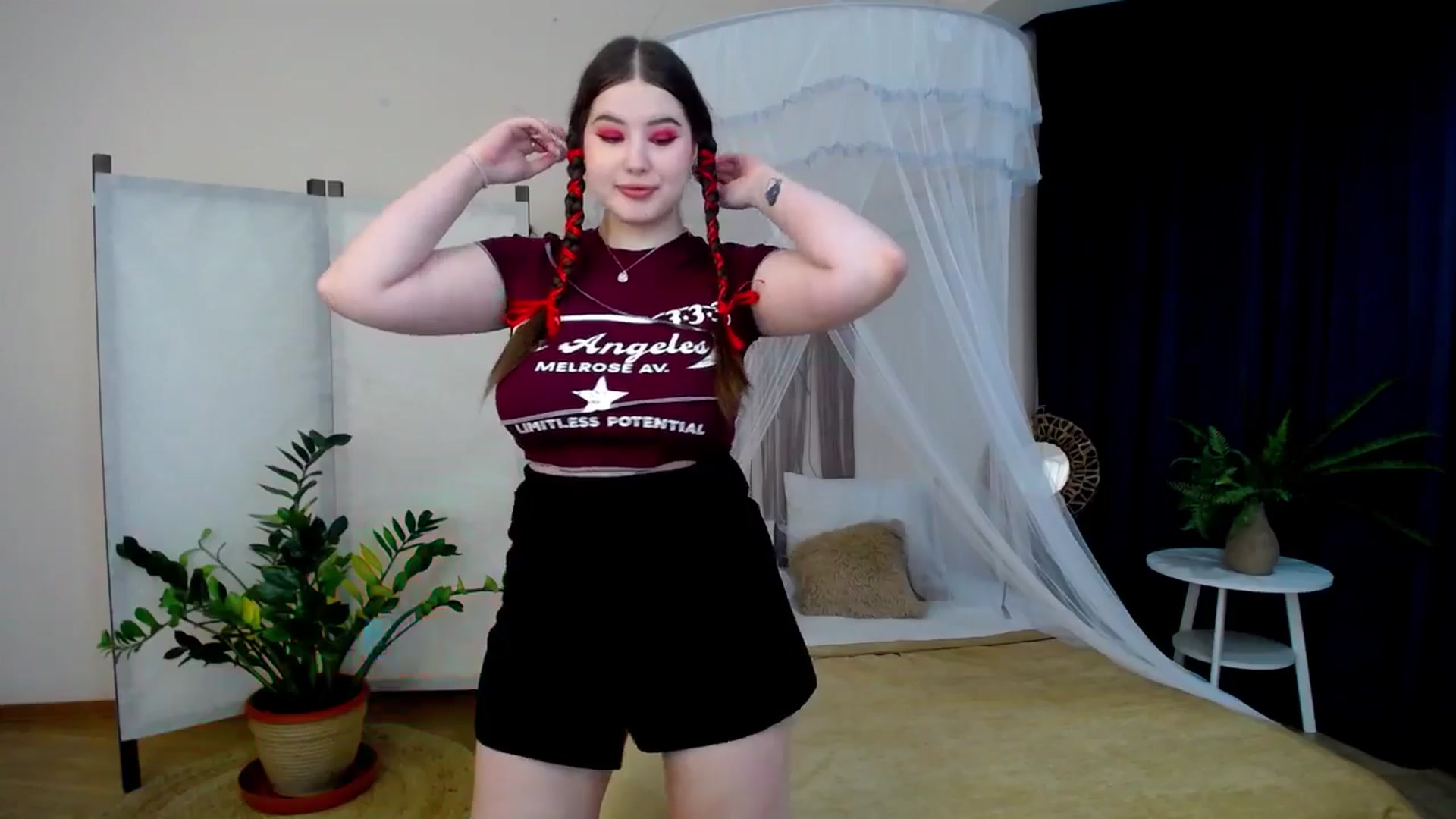 Gallery image thumbnail from AdmireMyEyes's myfreecams stream on, 11/26/2024, 20:24 image 19 of 20