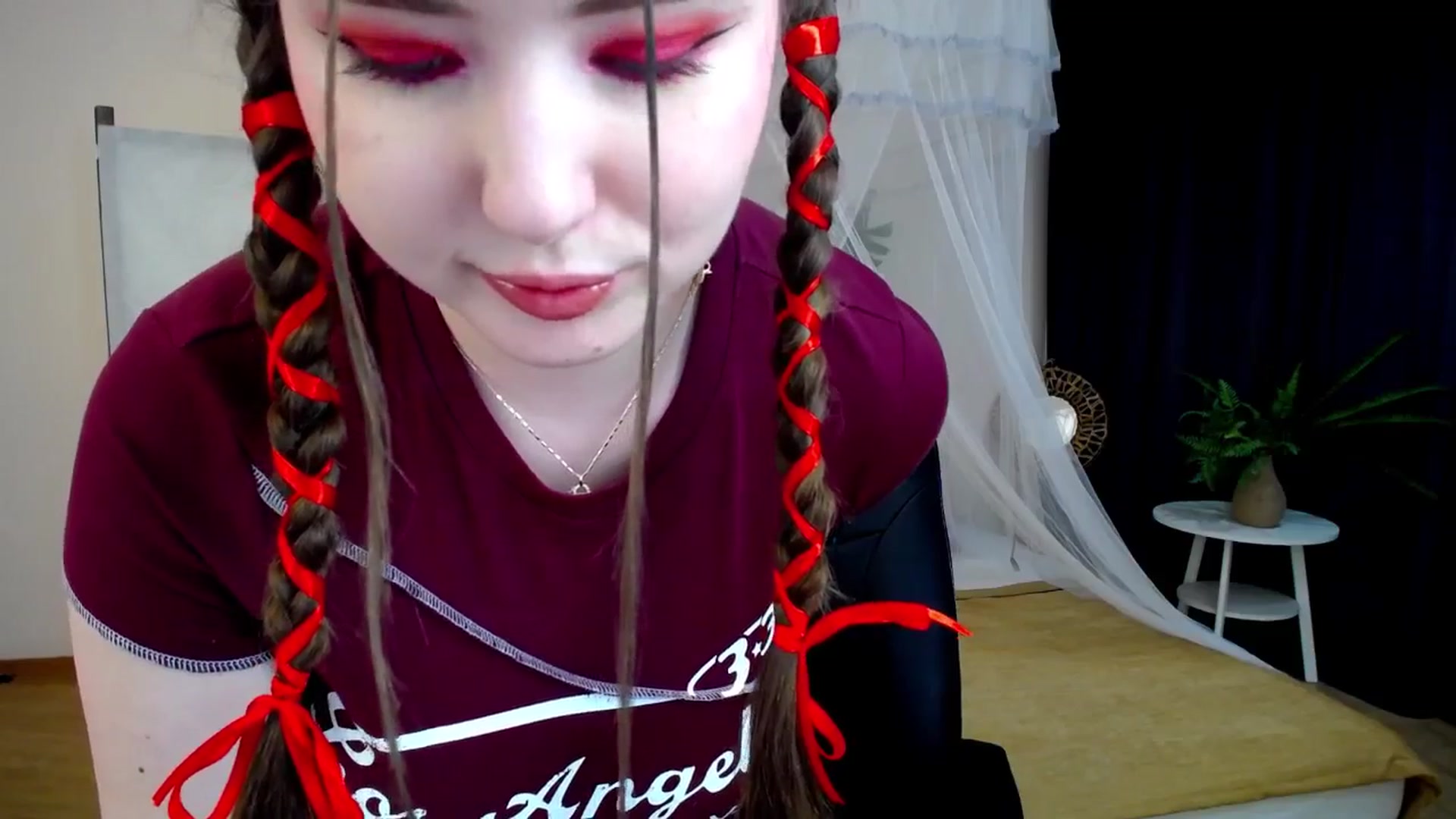 Gallery image thumbnail from AdmireMyEyes's myfreecams stream on, 11/26/2024, 21:16 image 2 of 20