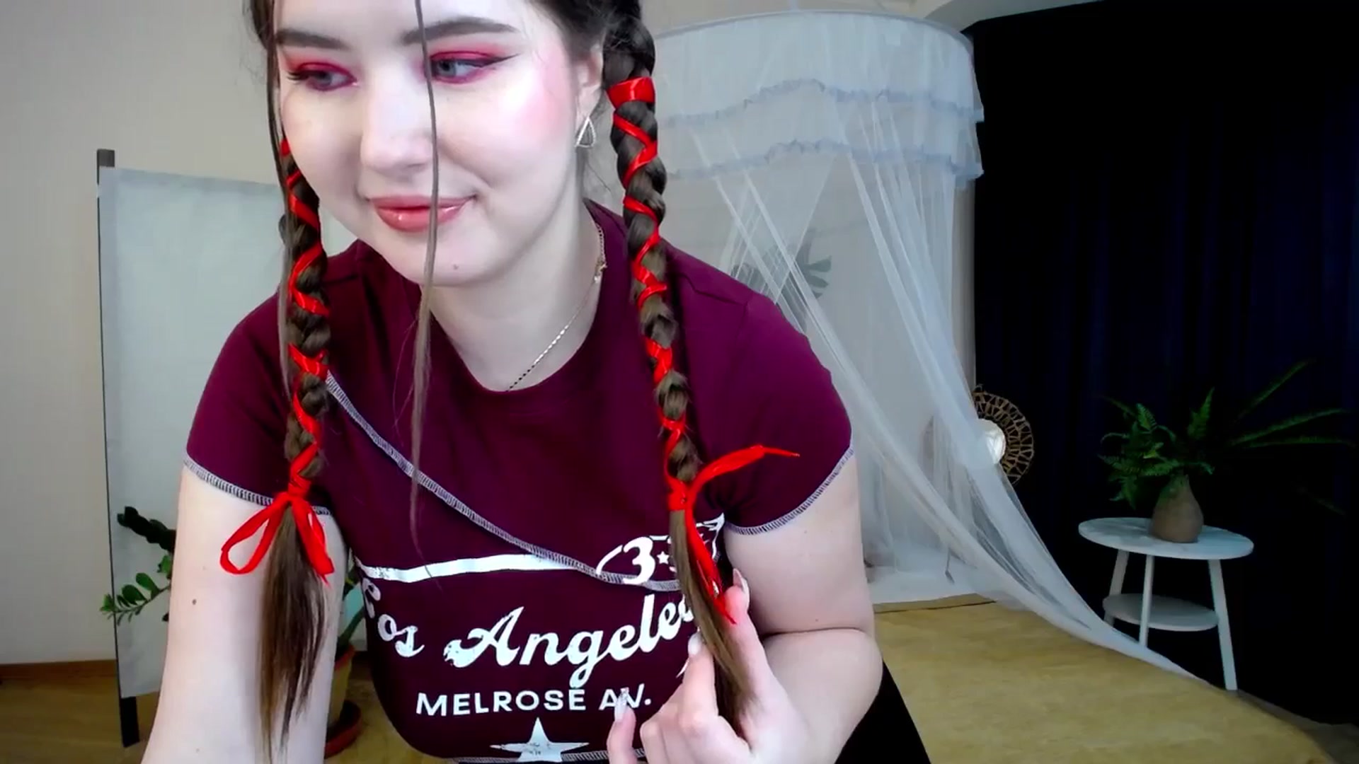 Gallery image thumbnail from AdmireMyEyes's myfreecams stream on, 11/26/2024, 21:16 image 4 of 20