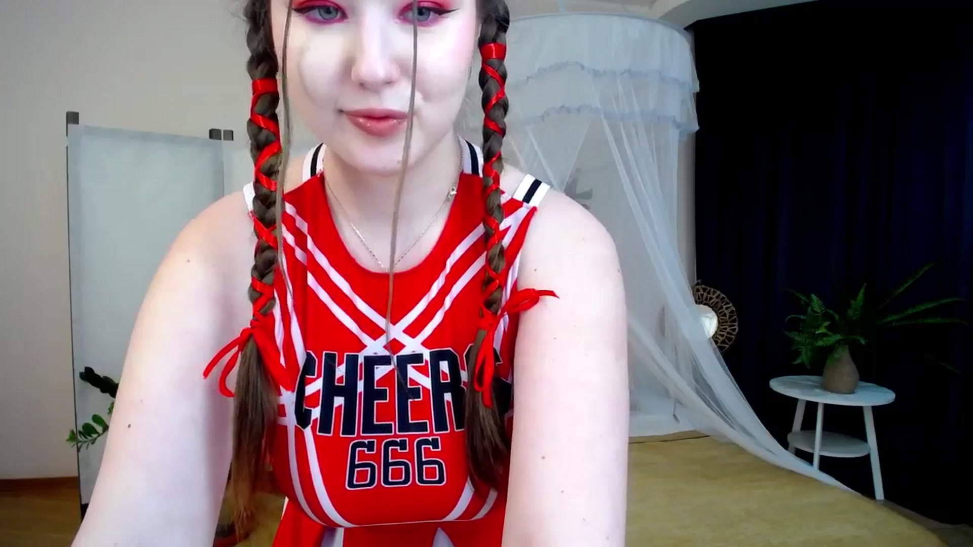Gallery image thumbnail from AdmireMyEyes's myfreecams stream on, 11/26/2024, 23:03 image 4 of 20