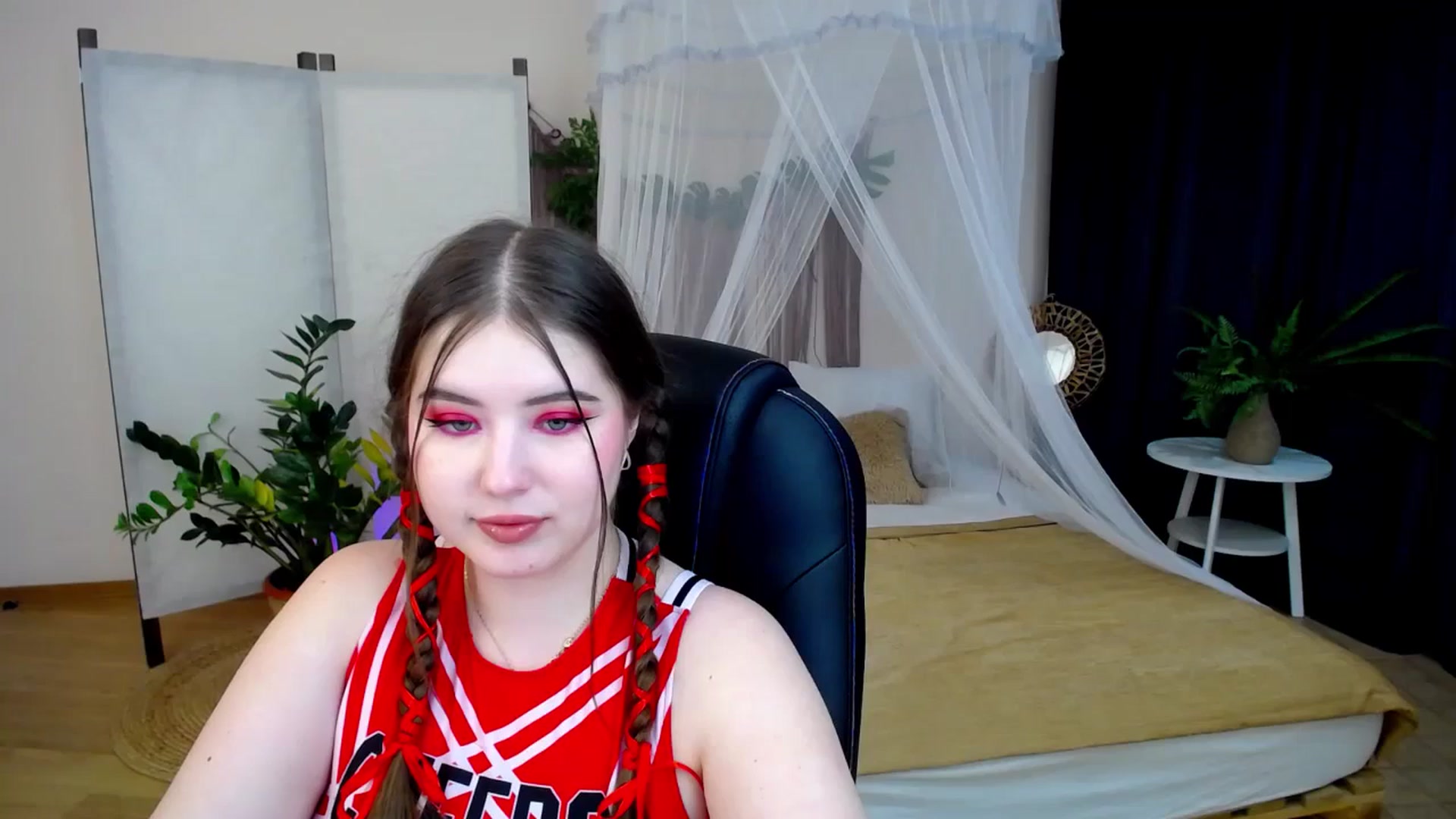 Gallery image thumbnail from AdmireMyEyes's myfreecams stream on, 11/27/2024, 24:47 image 1 of 20