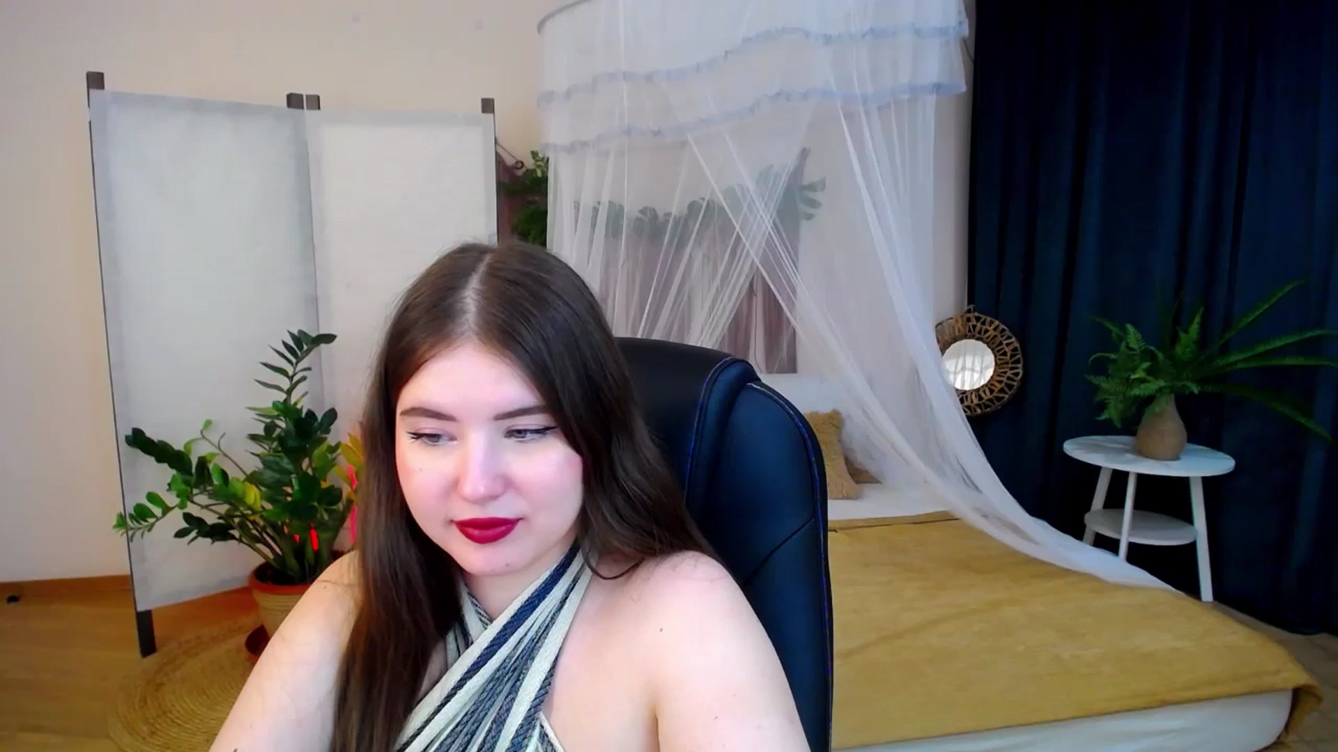 Gallery image thumbnail from AdmireMyEyes's myfreecams stream on, 11/27/2024, 23:18 image 4 of 20