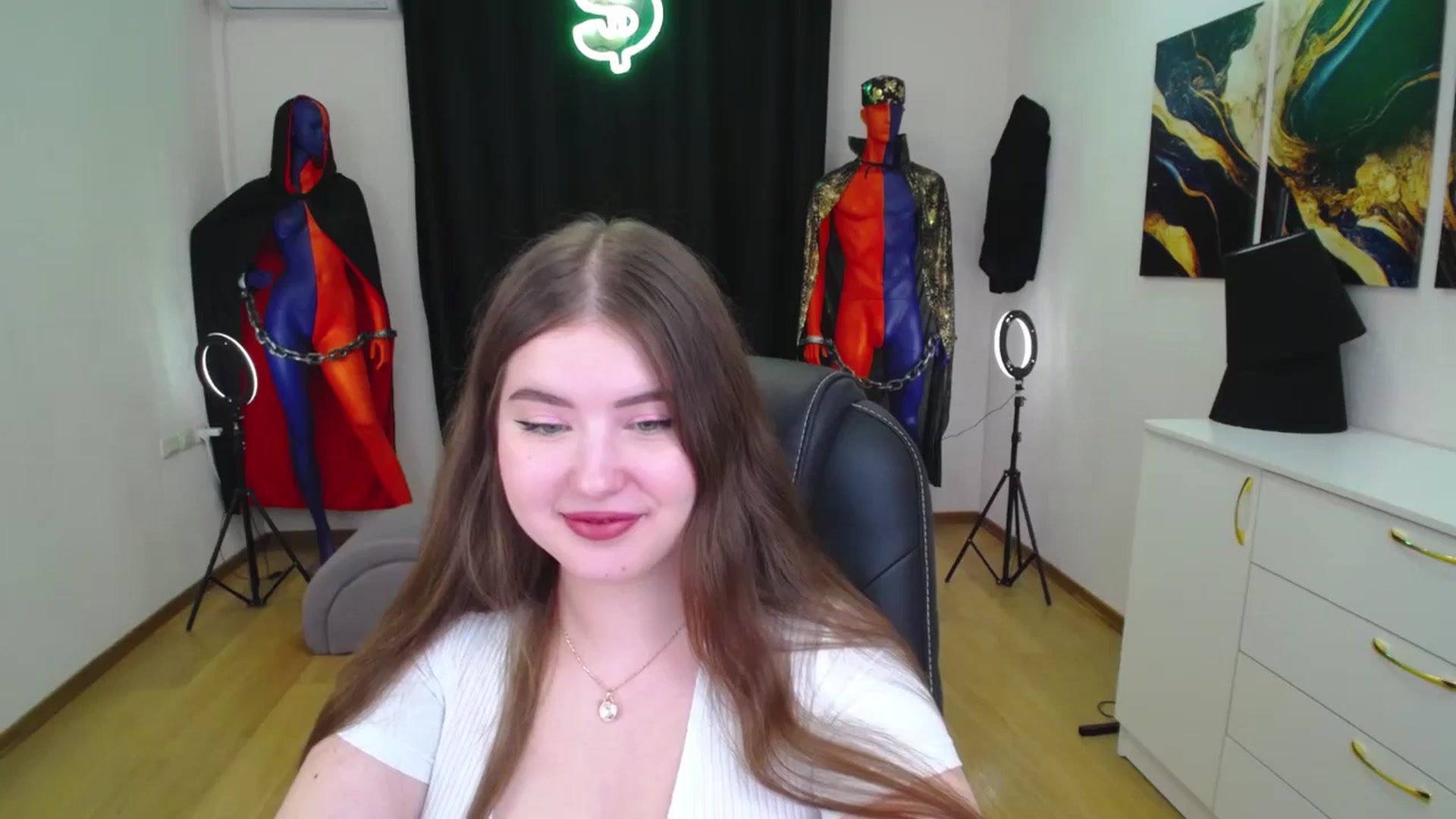 Gallery image thumbnail from AdmireMyEyes's myfreecams stream on, 11/28/2024, 19:15 image 2 of 20