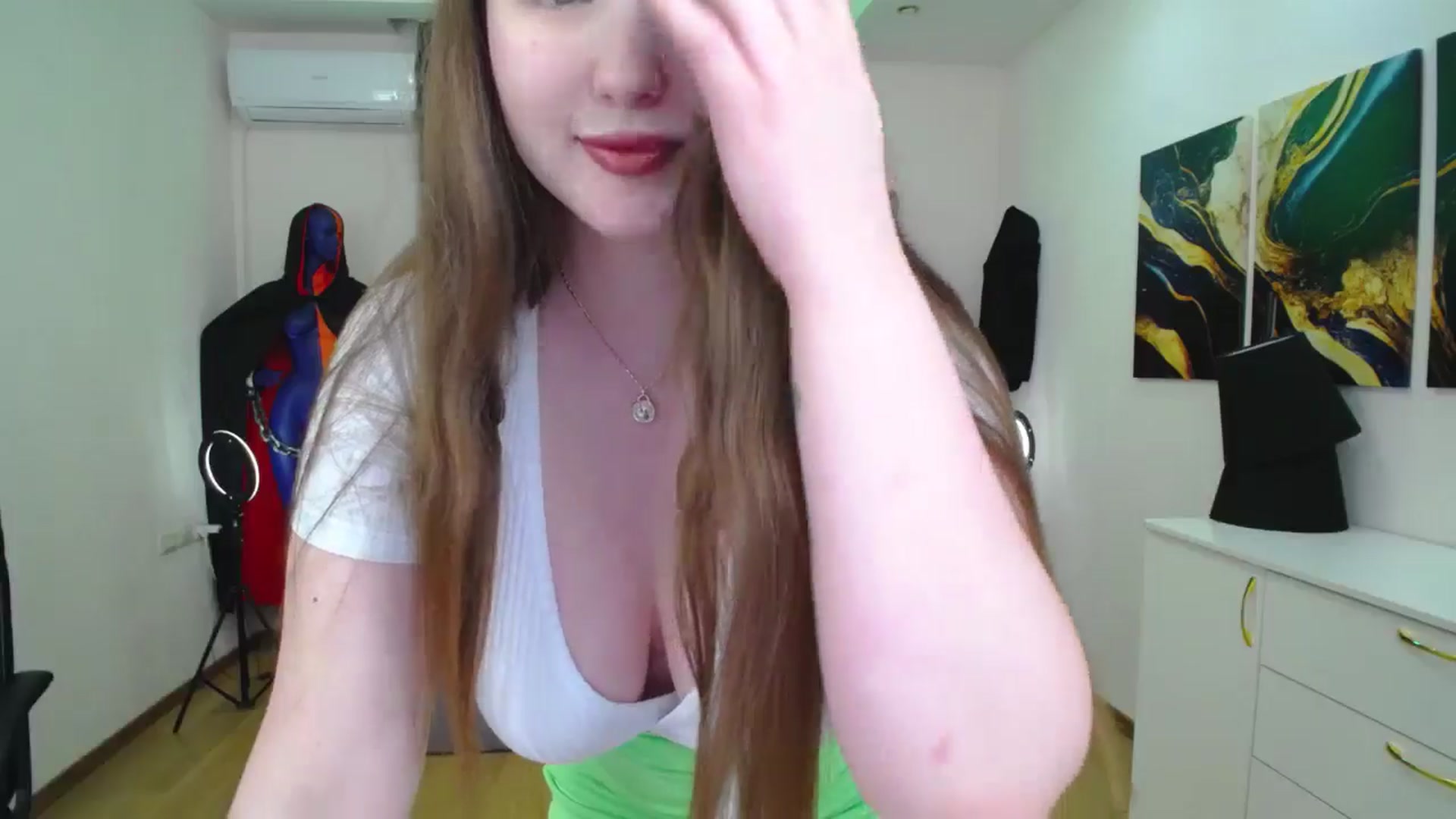 Gallery image thumbnail from AdmireMyEyes's myfreecams stream on, 11/28/2024, 19:15 image 7 of 20