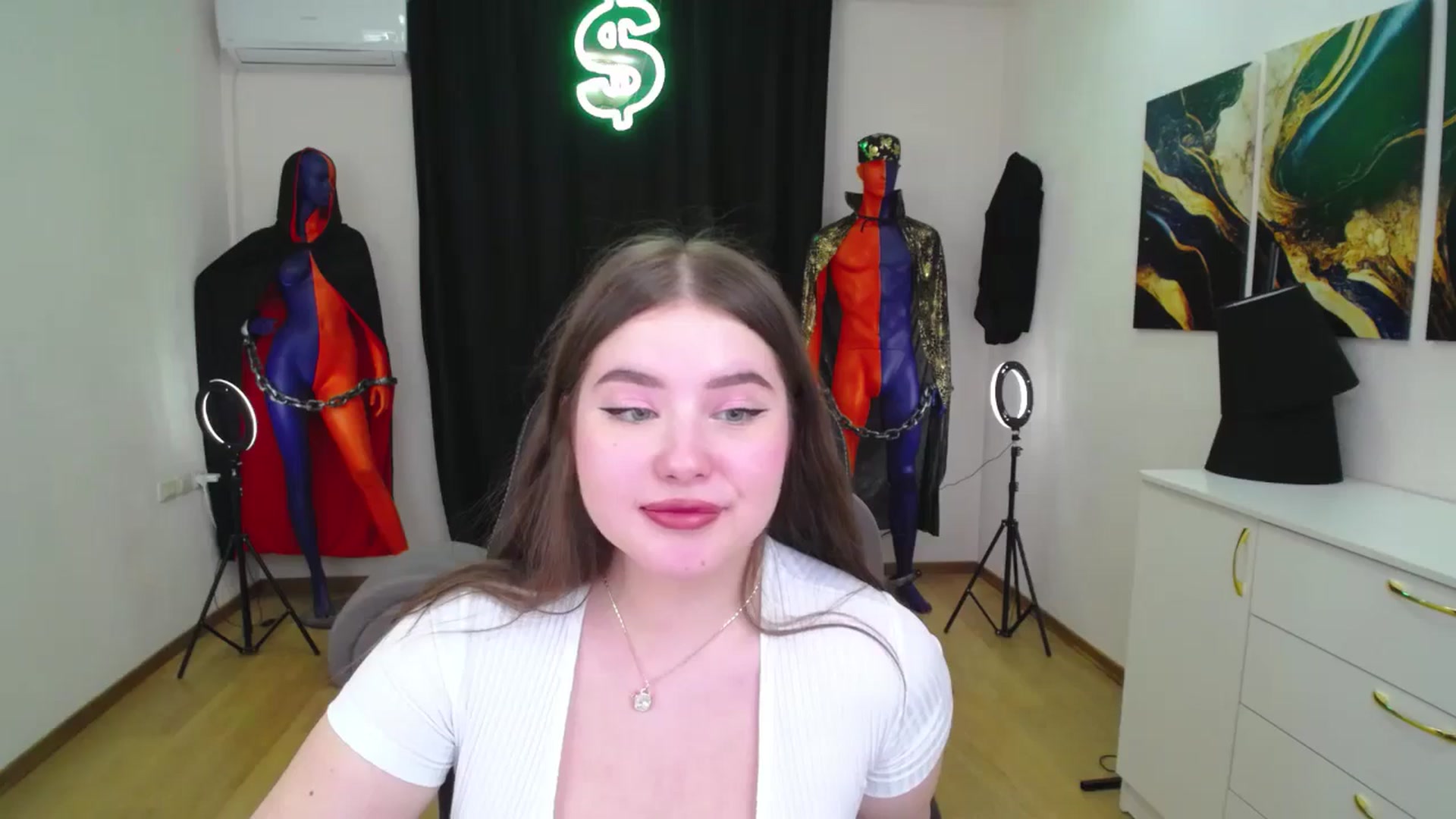 Gallery image thumbnail from AdmireMyEyes's myfreecams stream on, 11/28/2024, 21:44 image 20 of 20